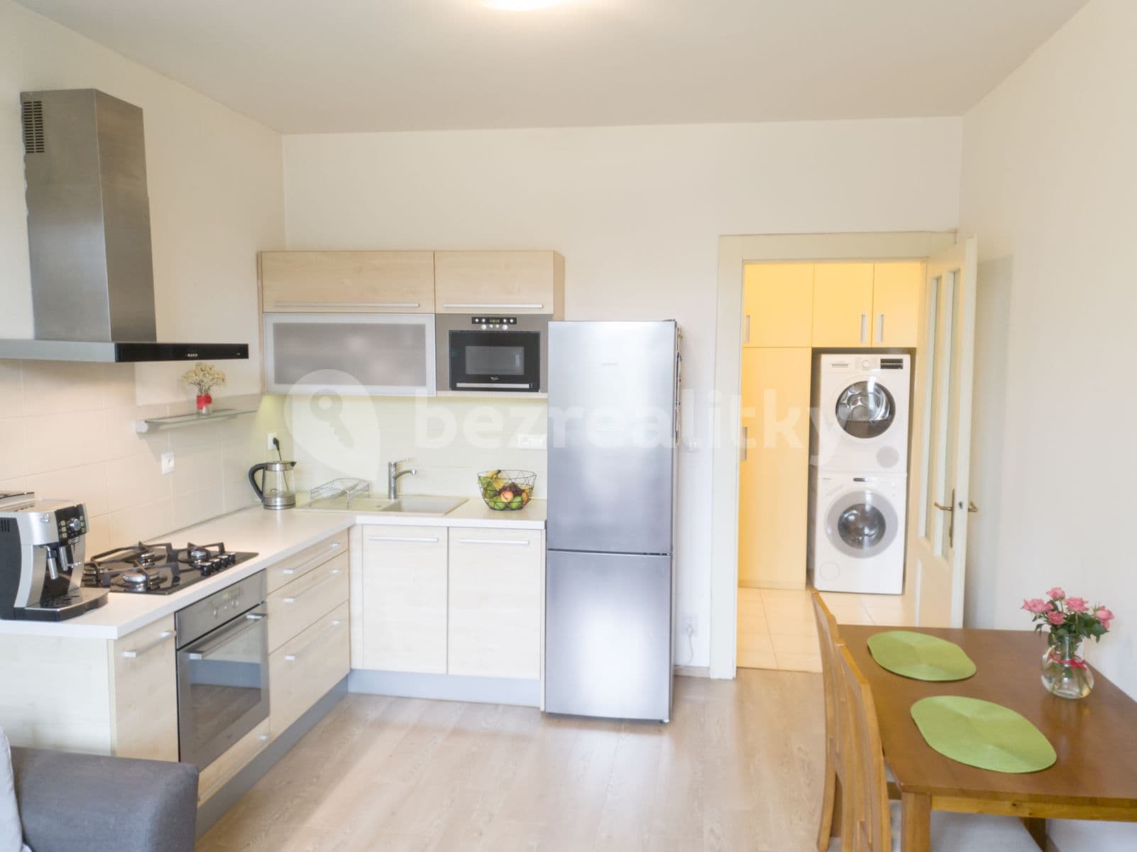 Pronájem bytu 2+kk 43 m², Čestmírova, Praha, Praha Pronájem bytu 2+kk 43 m², Čestmírova, Praha, Praha