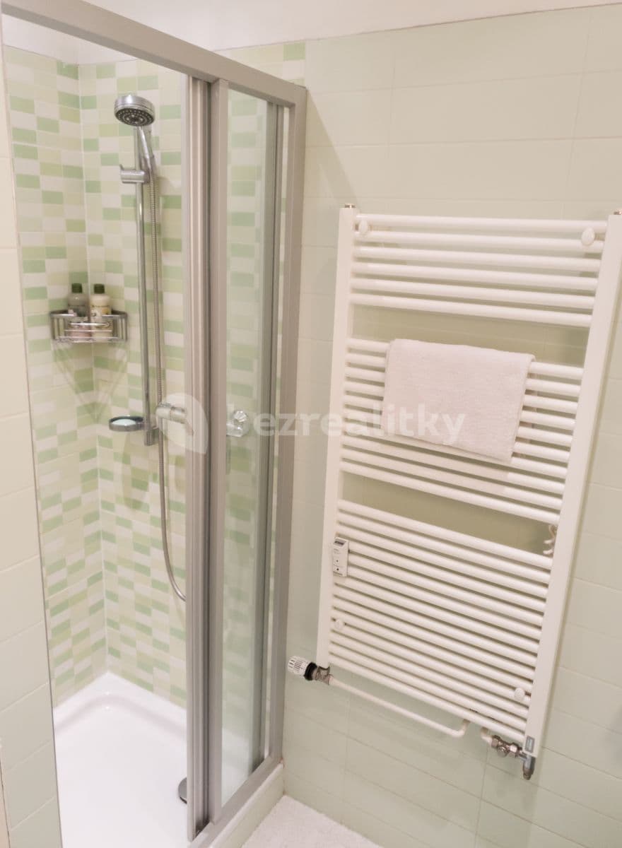 Pronájem bytu 2+kk 43 m², Čestmírova, Praha, Praha Pronájem bytu 2+kk 43 m², Čestmírova, Praha, Praha
