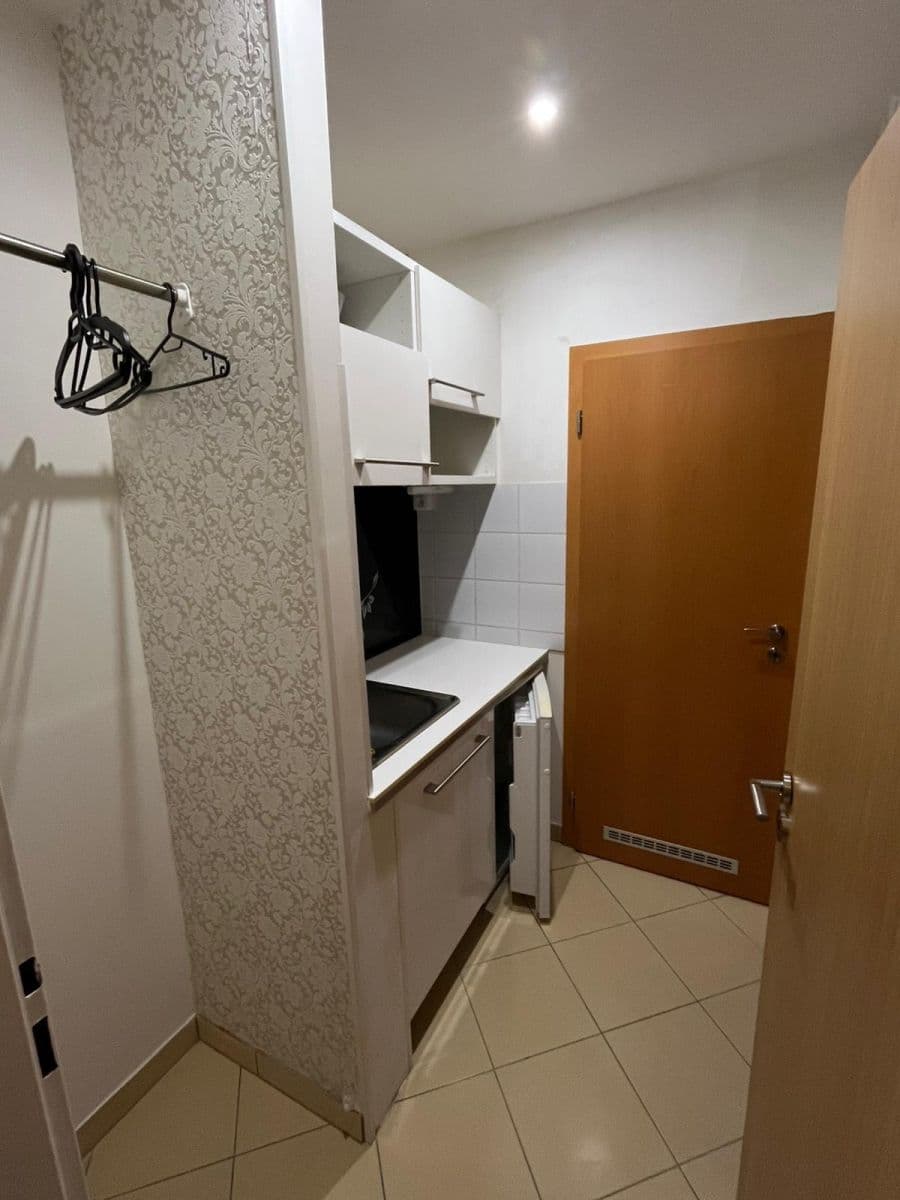 Pronájem bytu 3+kk 60 m², Miroslava Hajna, Praha, Praha Pronájem bytu 3+kk 60 m², Miroslava Hajna, Praha, Praha