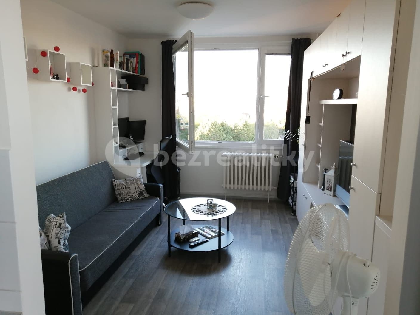 Pronájem bytu 2+kk 43 m², Okružní, Slaný, Středočeský kraj Pronájem bytu 2+kk 43 m², Okružní, Slaný, Středočeský kraj