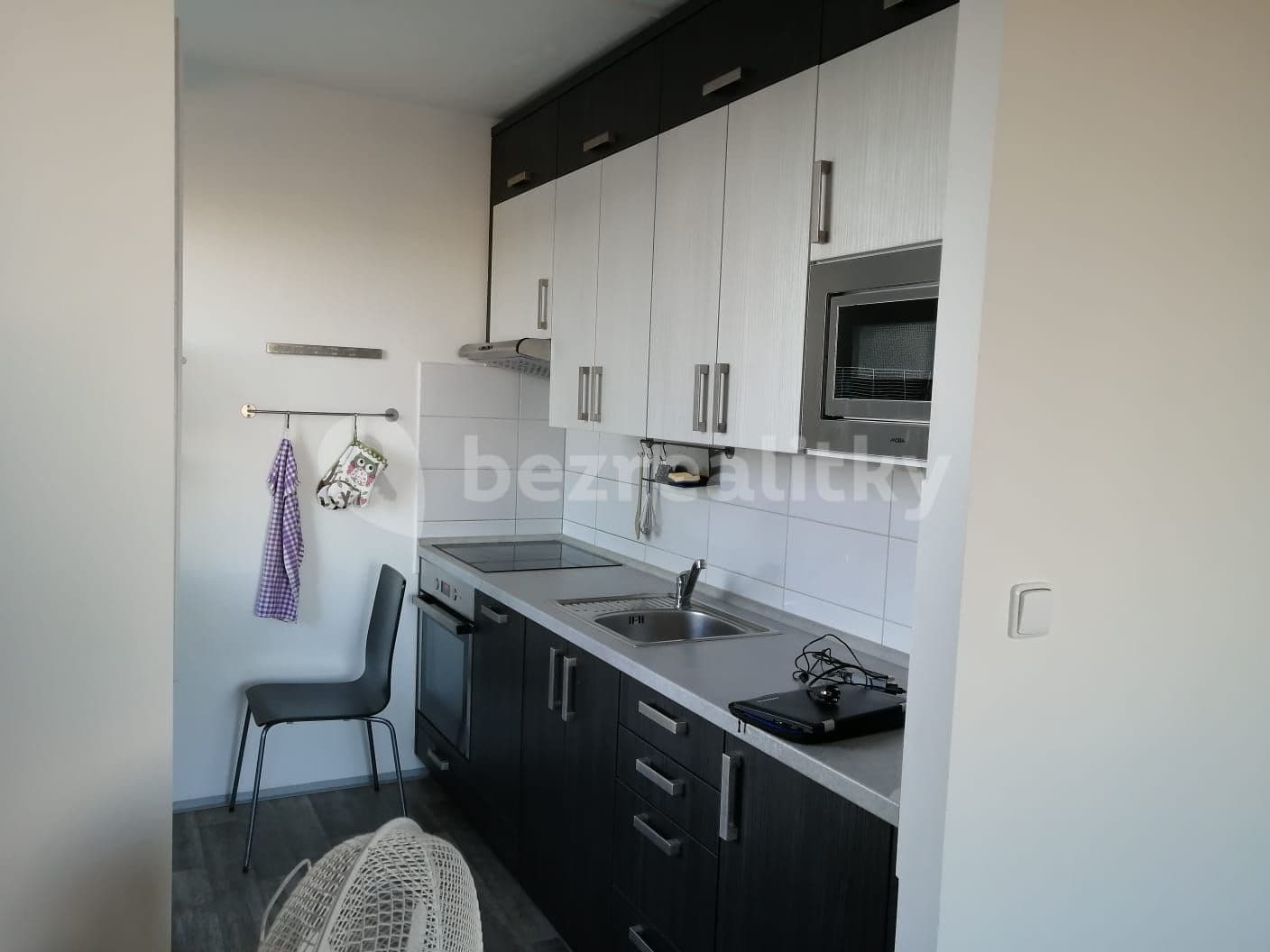 Pronájem bytu 2+kk 43 m², Okružní, Slaný, Středočeský kraj Pronájem bytu 2+kk 43 m², Okružní, Slaný, Středočeský kraj