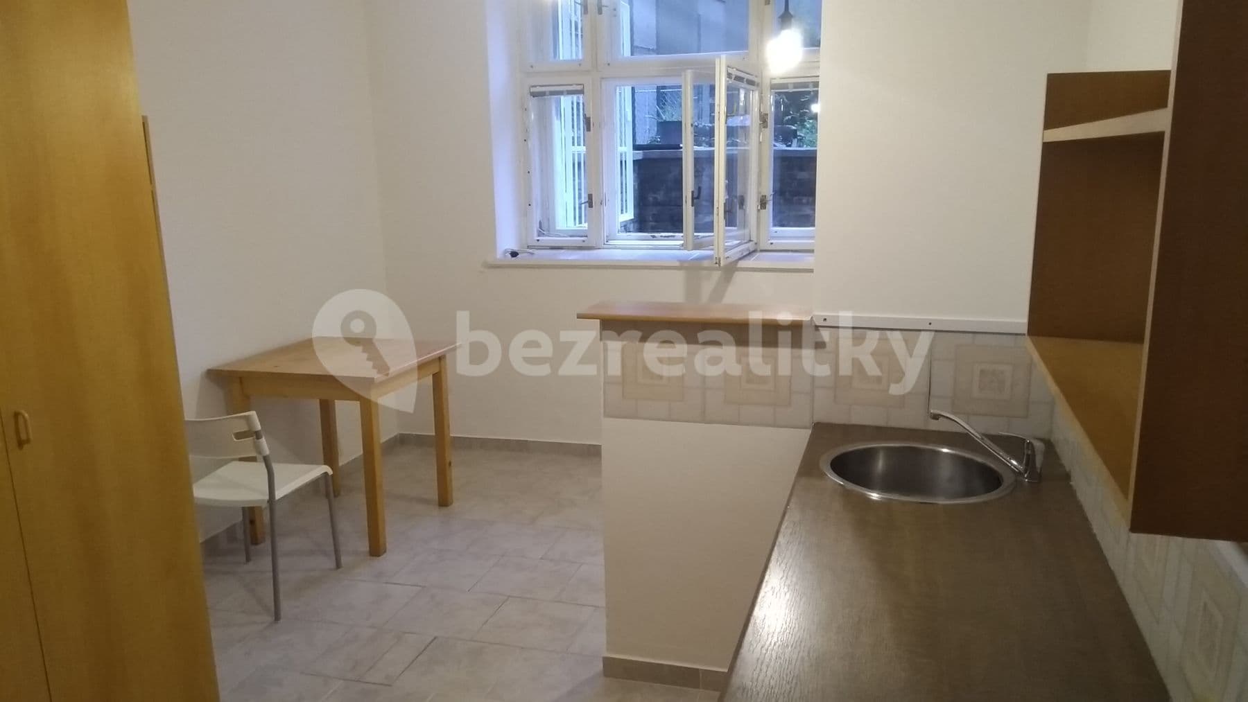 Pronájem bytu 1+kk 25 m², Petrohradská, Praha, Praha Pronájem bytu 1+kk 25 m², Petrohradská, Praha, Praha