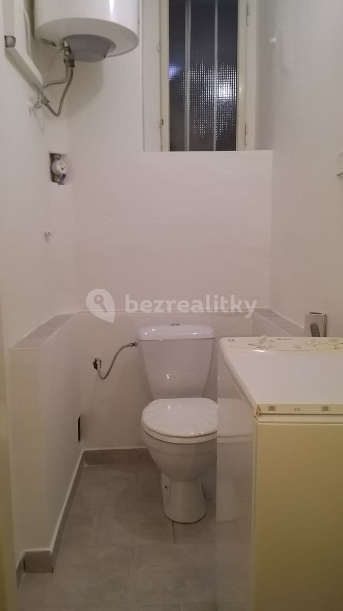 Pronájem bytu 1+kk 25 m², Petrohradská, Praha, Praha Pronájem bytu 1+kk 25 m², Petrohradská, Praha, Praha