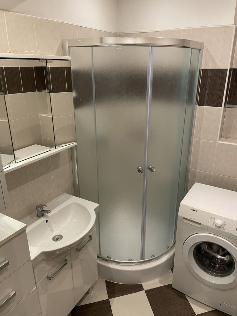 Pronájem bytu 2+1 53 m², Dačického, Praha, Praha Pronájem bytu 2+1 53 m², Dačického, Praha, Praha