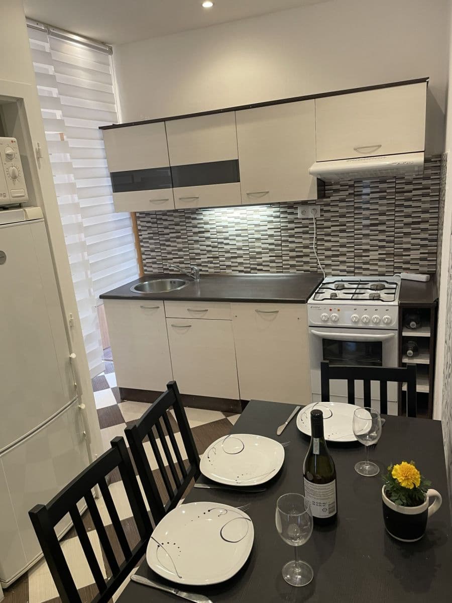 Pronájem bytu 2+1 53 m², Dačického, Praha, Praha Pronájem bytu 2+1 53 m², Dačického, Praha, Praha