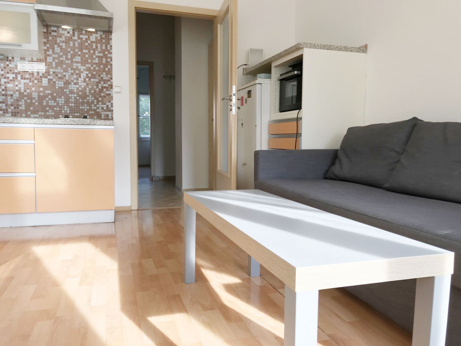 Pronájem bytu 2+kk 42 m², Černomořská, Praha, Praha Pronájem bytu 2+kk 42 m², Černomořská, Praha, Praha