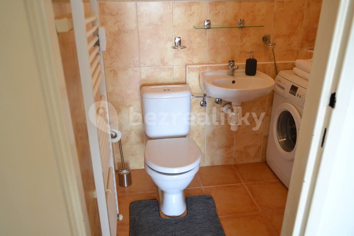 Pronájem bytu Garsoniéra 30 m², náměstí Jiřího z Lobkovic, Praha, Praha Pronájem bytu Garsoniéra 30 m², náměstí Jiřího z Lobkovic, Praha, Praha