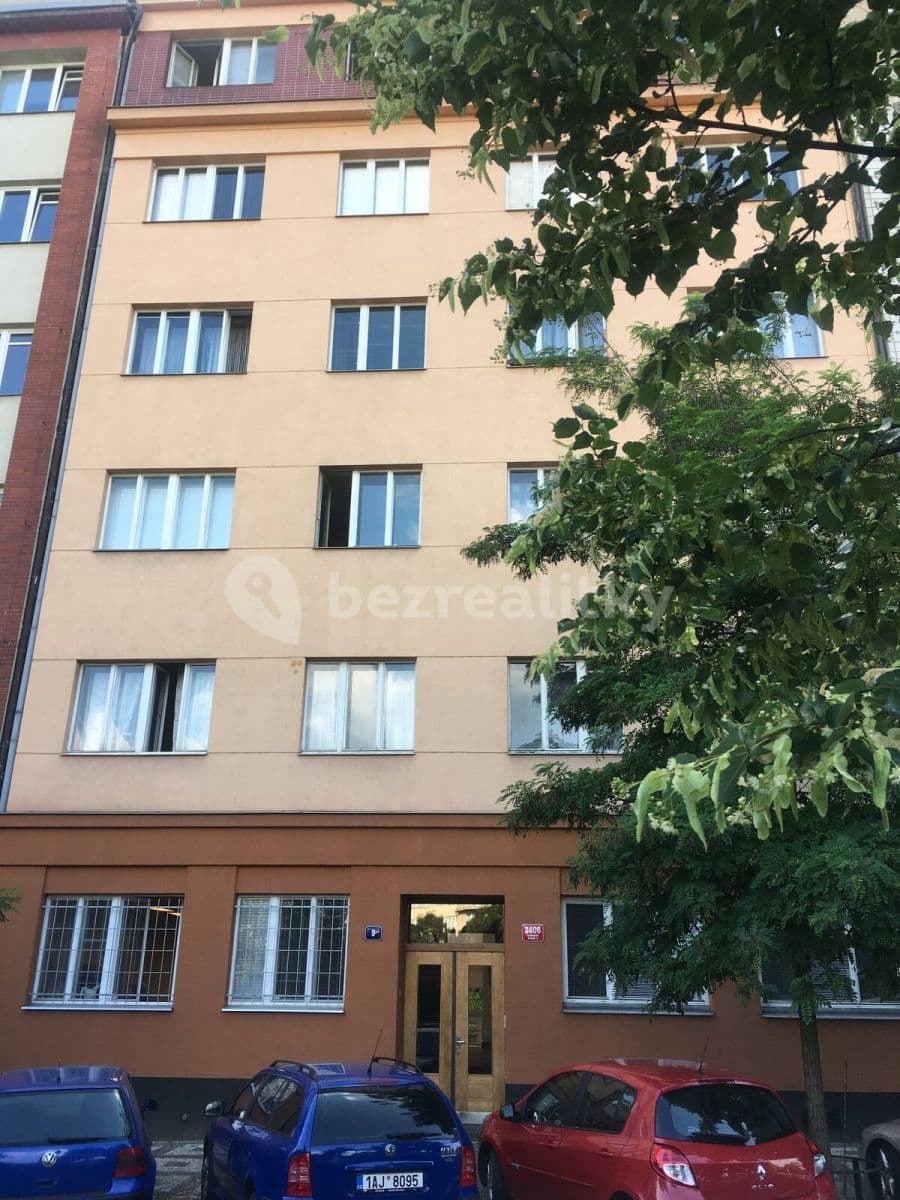 Pronájem bytu Garsoniéra 30 m², náměstí Jiřího z Lobkovic, Praha, Praha Pronájem bytu Garsoniéra 30 m², náměstí Jiřího z Lobkovic, Praha, Praha