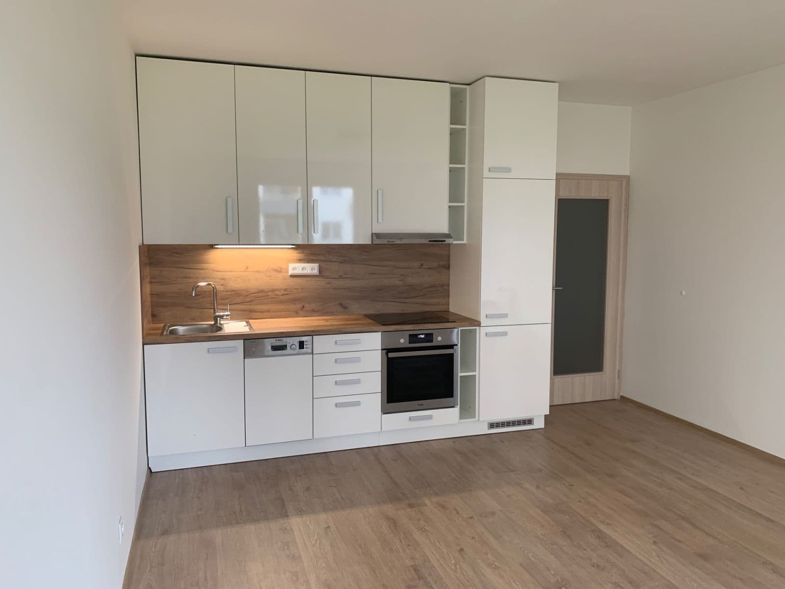 Pronájem bytu 2+kk 51 m², Svatošových, Praha, Praha Pronájem bytu 2+kk 51 m², Svatošových, Praha, Praha