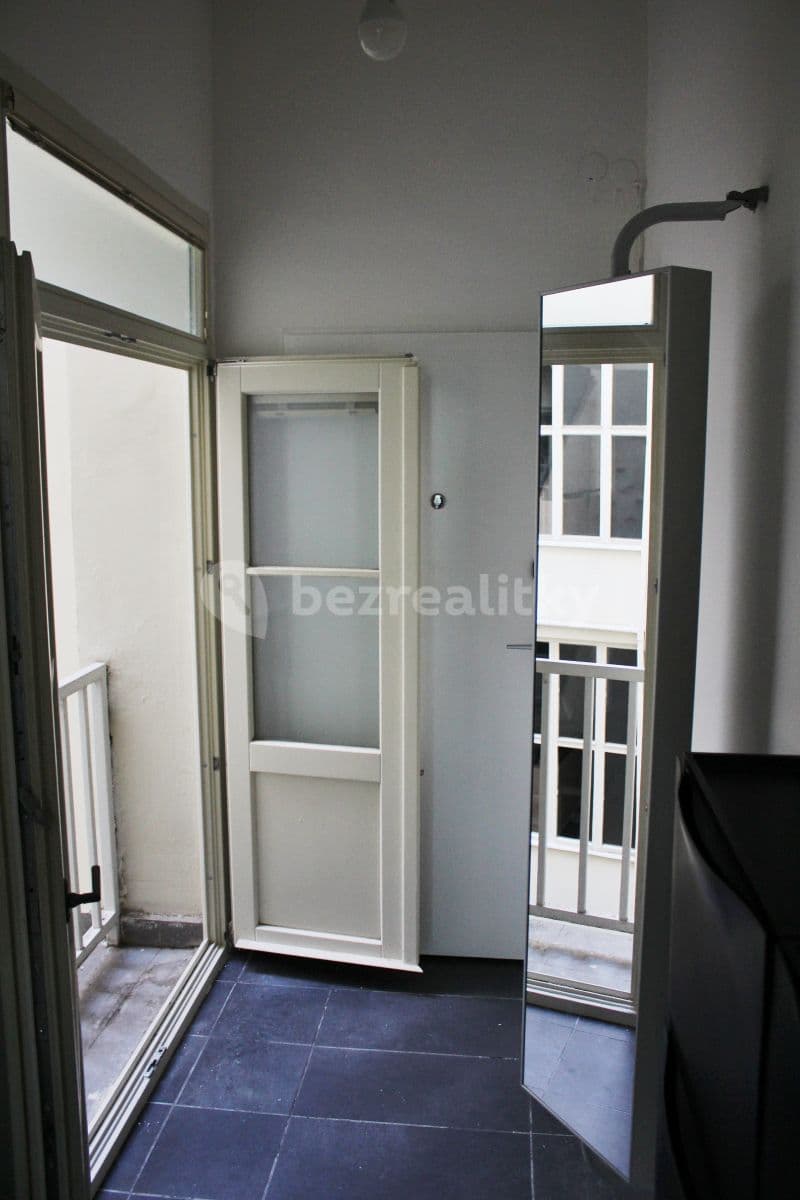 Pronájem bytu 1+kk 36 m², Radhošťská, Praha, Praha Pronájem bytu 1+kk 36 m², Radhošťská, Praha, Praha