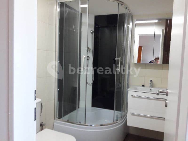 Pronájem bytu 2+kk 37 m², Pod Karlovarskou Silnicí, Praha, Praha Pronájem bytu 2+kk 37 m², Pod Karlovarskou Silnicí, Praha, Praha
