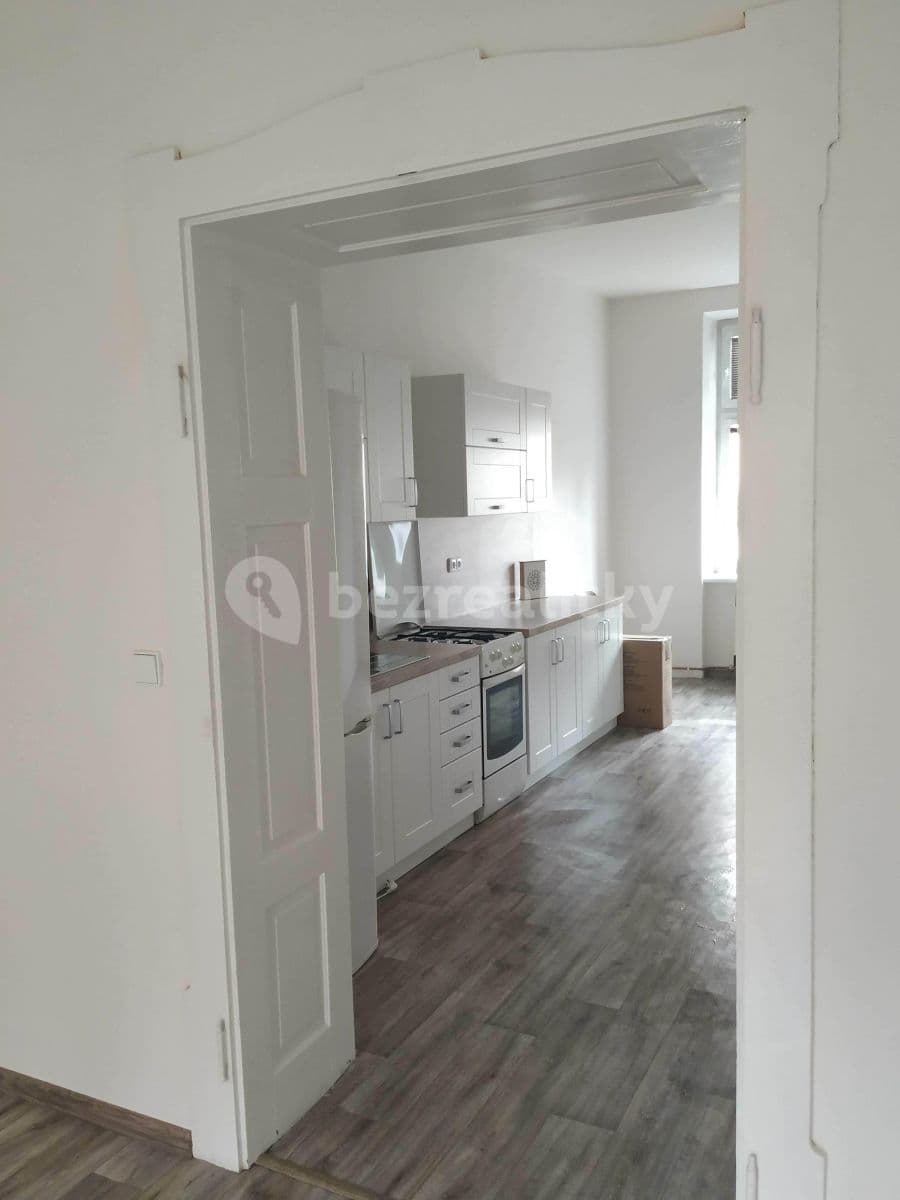 Pronájem bytu 2+kk 45 m², Štefánikovo Náměstí, Jihlava, Kraj Vysočina Pronájem bytu 2+kk 45 m², Štefánikovo Náměstí, Jihlava, Kraj Vysočina