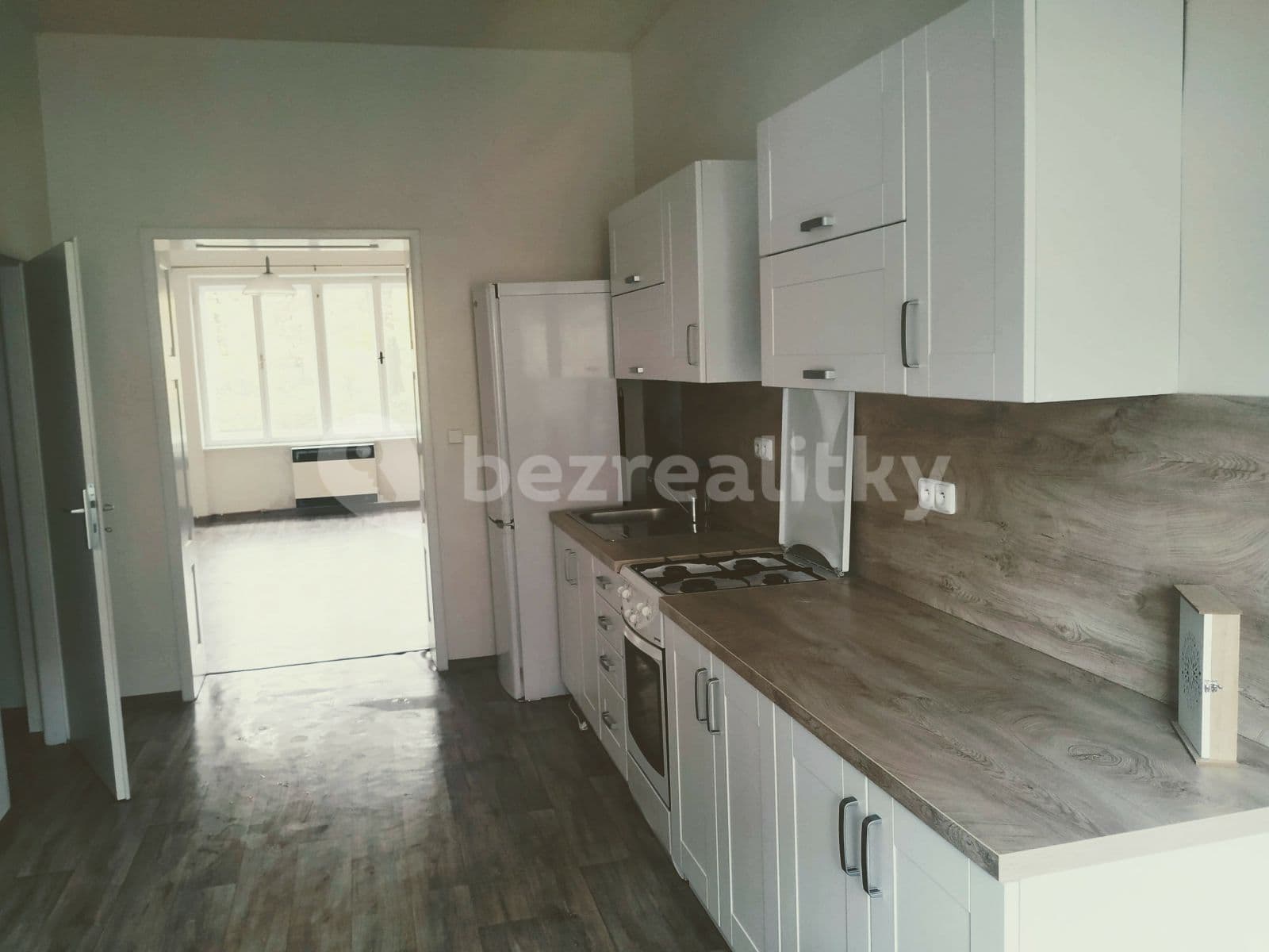 Pronájem bytu 2+kk 45 m², Štefánikovo Náměstí, Jihlava, Kraj Vysočina Pronájem bytu 2+kk 45 m², Štefánikovo Náměstí, Jihlava, Kraj Vysočina