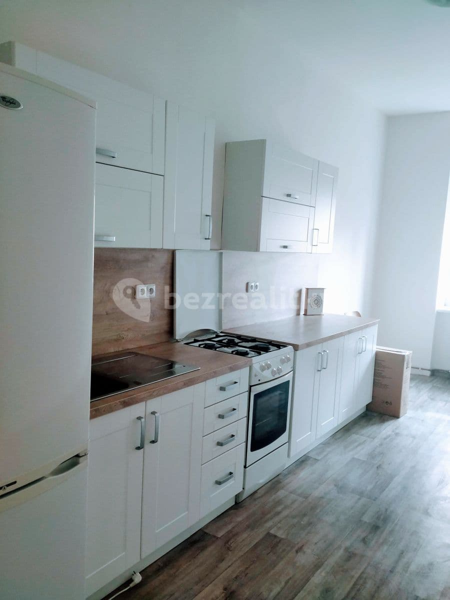 Pronájem bytu 2+kk 45 m², Štefánikovo Náměstí, Jihlava, Kraj Vysočina Pronájem bytu 2+kk 45 m², Štefánikovo Náměstí, Jihlava, Kraj Vysočina