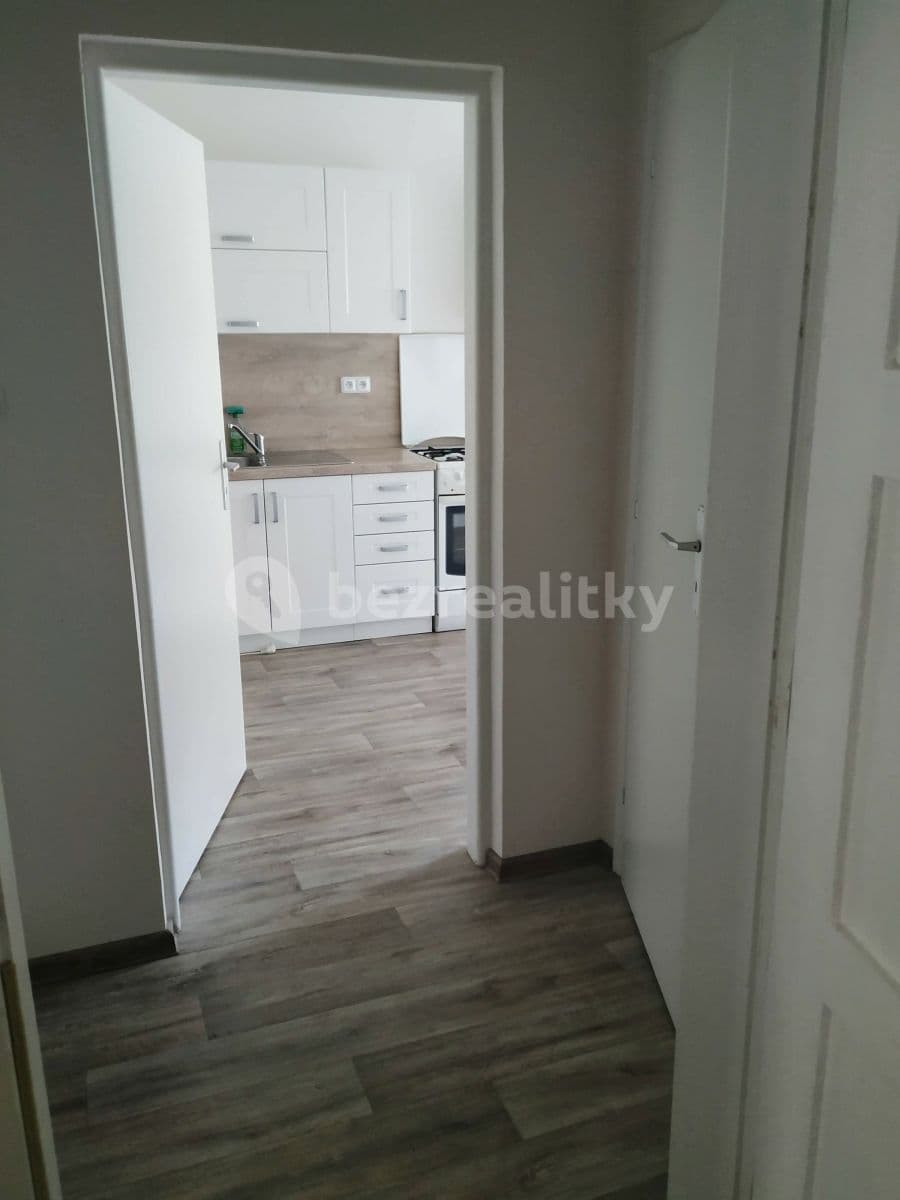 Pronájem bytu 2+kk 45 m², Štefánikovo Náměstí, Jihlava, Kraj Vysočina Pronájem bytu 2+kk 45 m², Štefánikovo Náměstí, Jihlava, Kraj Vysočina