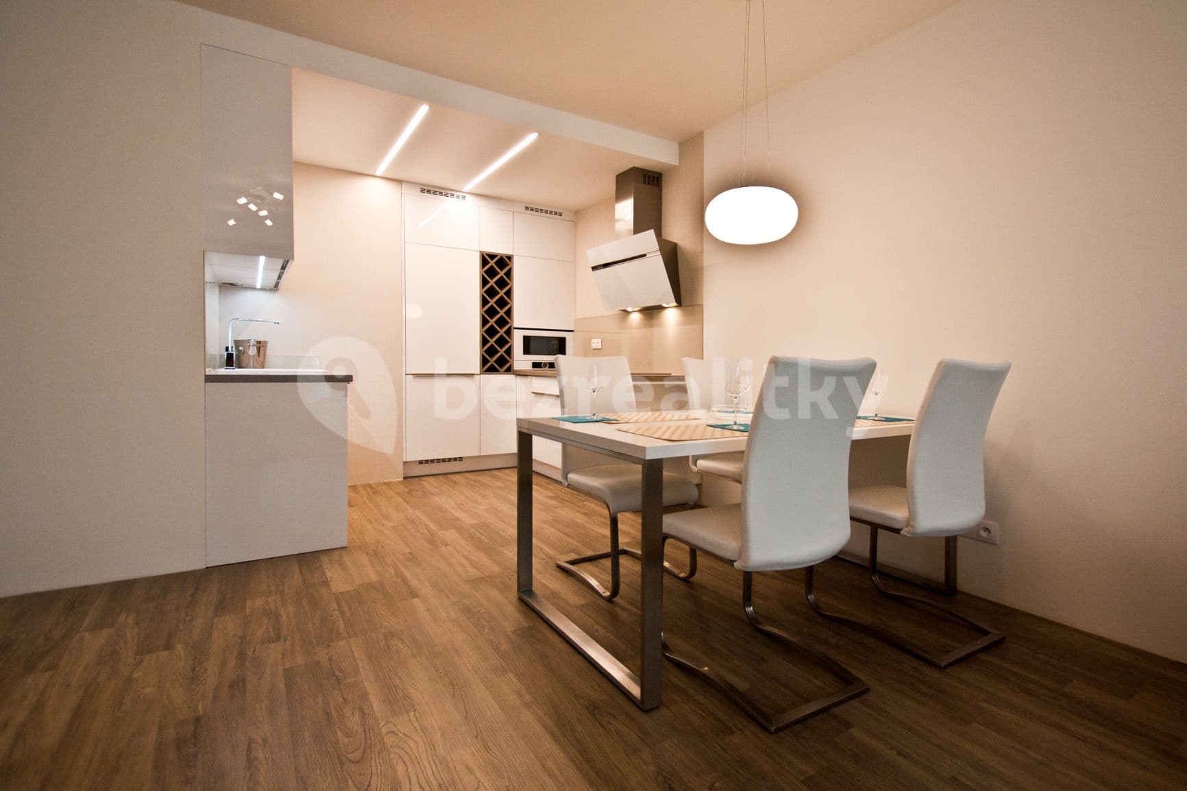 Pronájem bytu 2+kk 64 m², Škrábkových, Praha, Praha Pronájem bytu 2+kk 64 m², Škrábkových, Praha, Praha