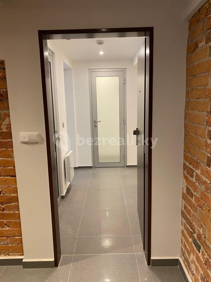 Pronájem bytu 2+kk 40 m², Podplukovníka Sochora, Praha, Praha Pronájem bytu 2+kk 40 m², Podplukovníka Sochora, Praha, Praha