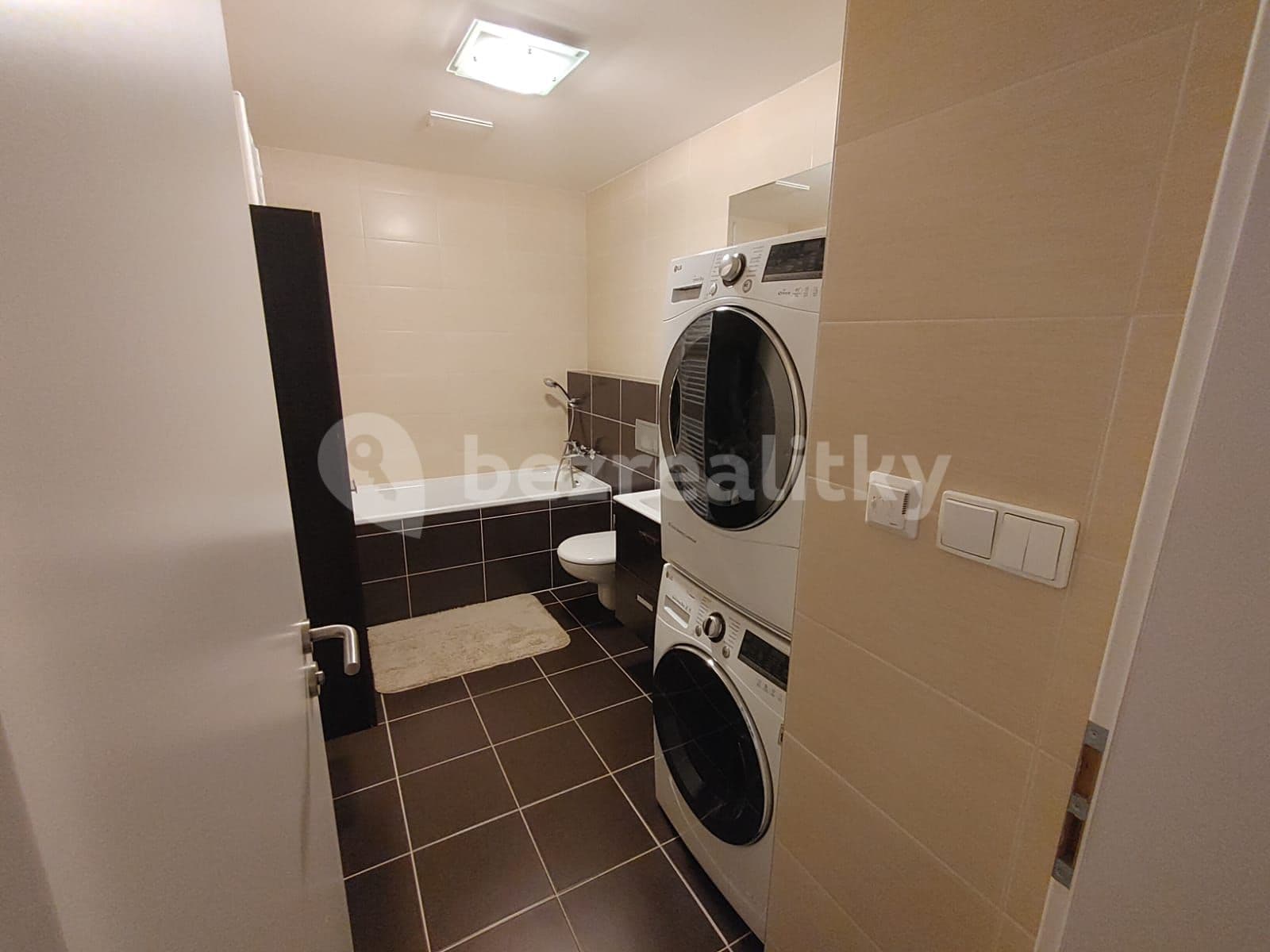 Pronájem bytu 3+kk 82 m², U Svobodárny, Praha, Praha Pronájem bytu 3+kk 82 m², U Svobodárny, Praha, Praha