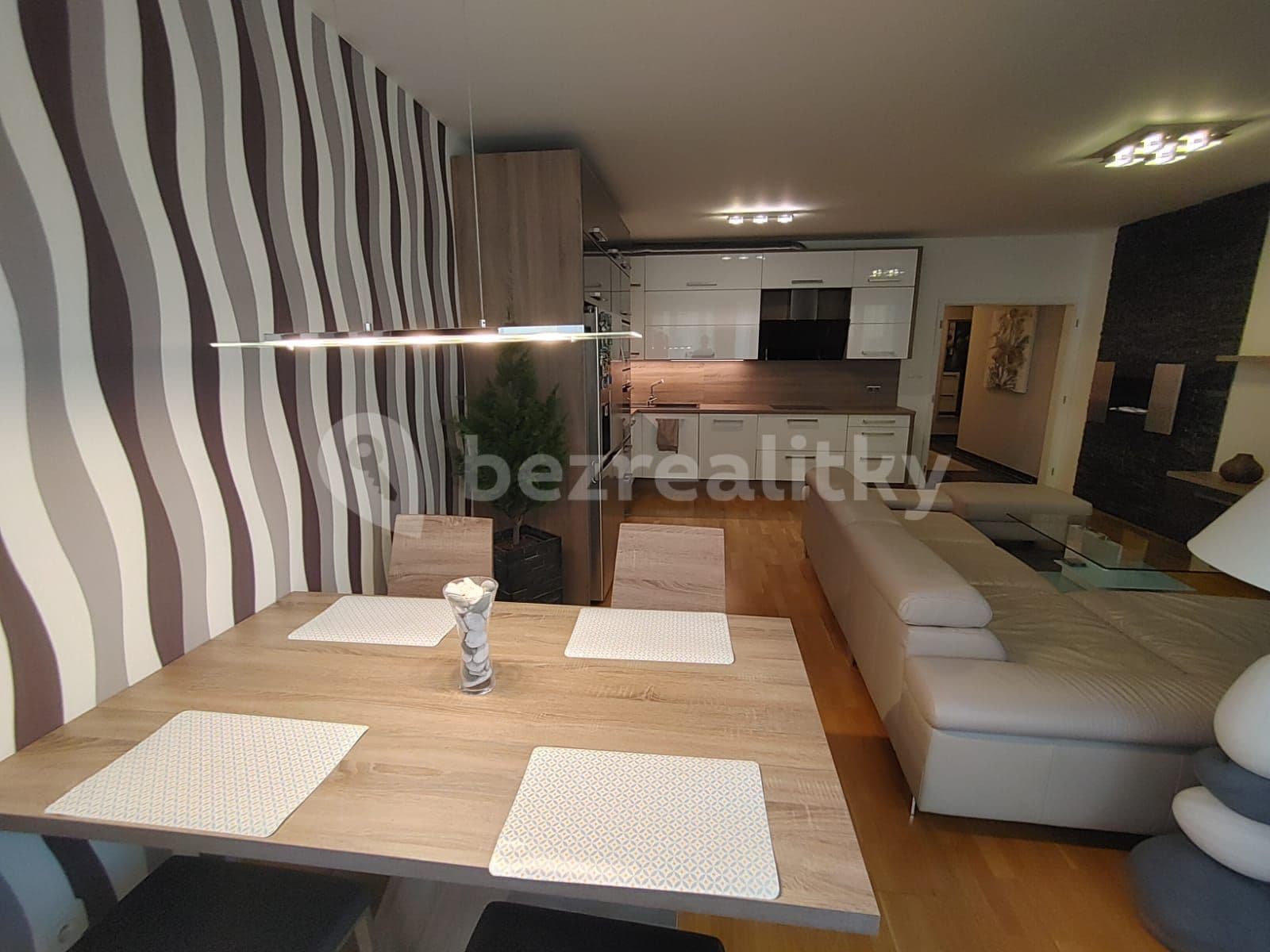 Pronájem bytu 3+kk 82 m², U Svobodárny, Praha, Praha Pronájem bytu 3+kk 82 m², U Svobodárny, Praha, Praha