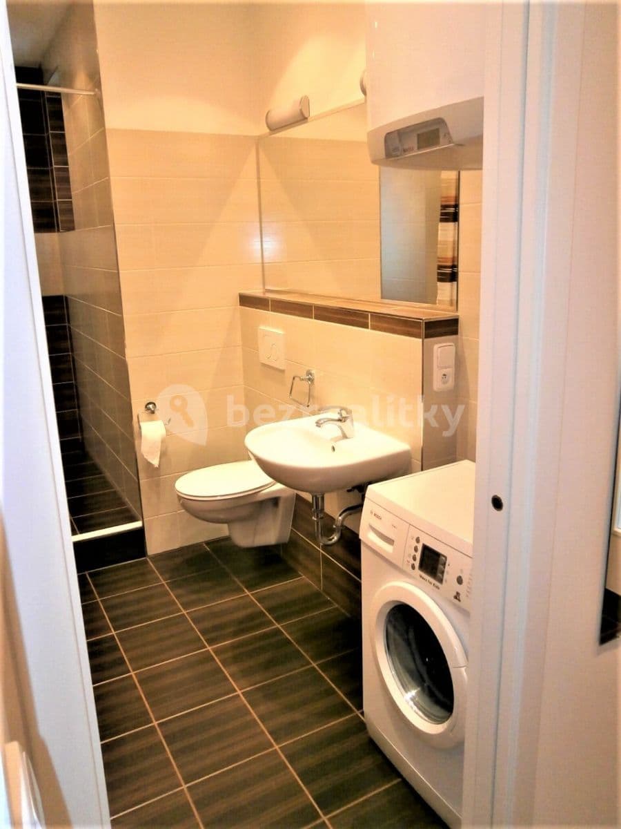 Pronájem bytu 1+kk 33 m², Nad Zámečkem, Praha, Praha Pronájem bytu 1+kk 33 m², Nad Zámečkem, Praha, Praha