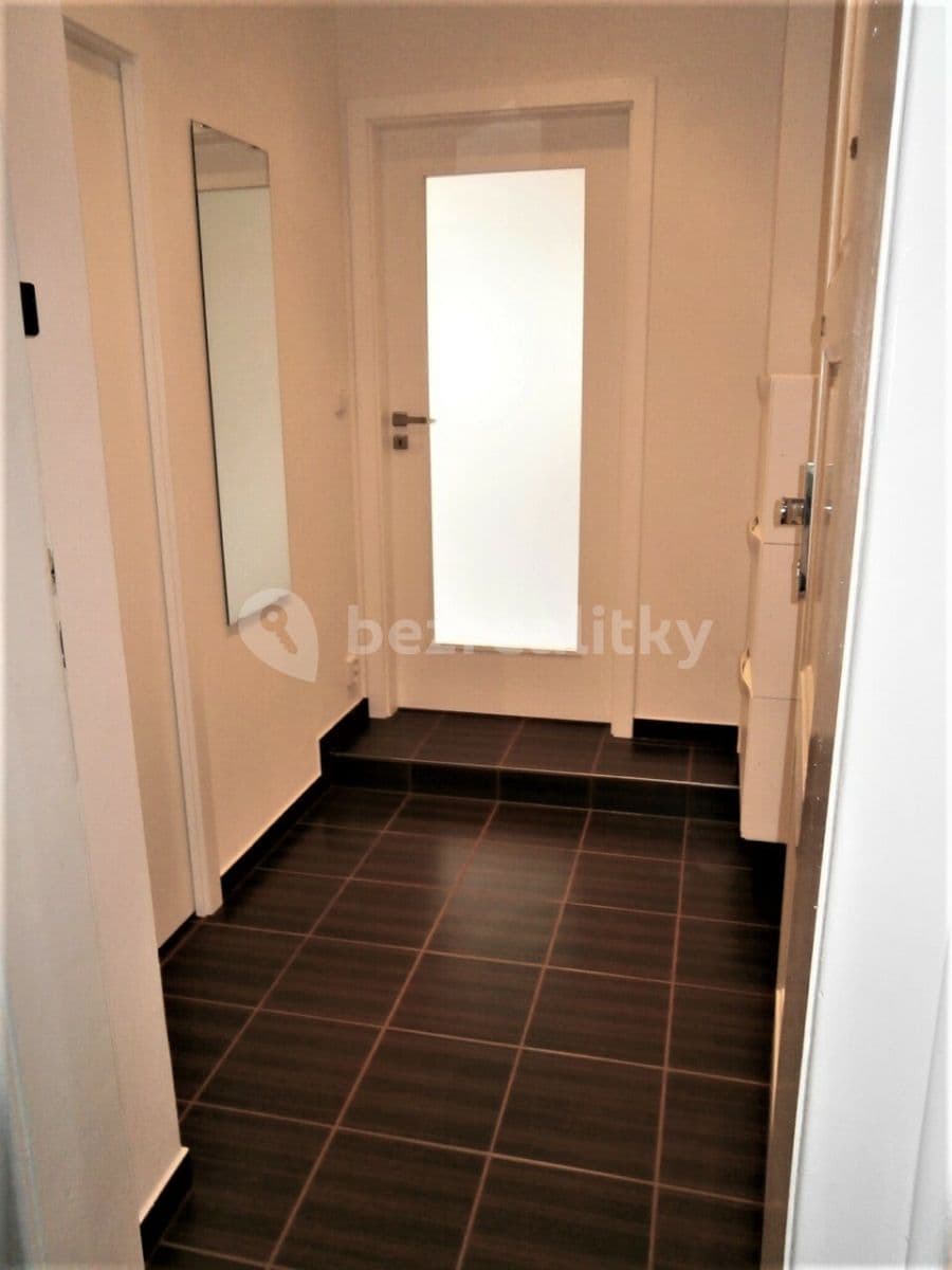 Pronájem bytu 1+kk 33 m², Nad Zámečkem, Praha, Praha Pronájem bytu 1+kk 33 m², Nad Zámečkem, Praha, Praha