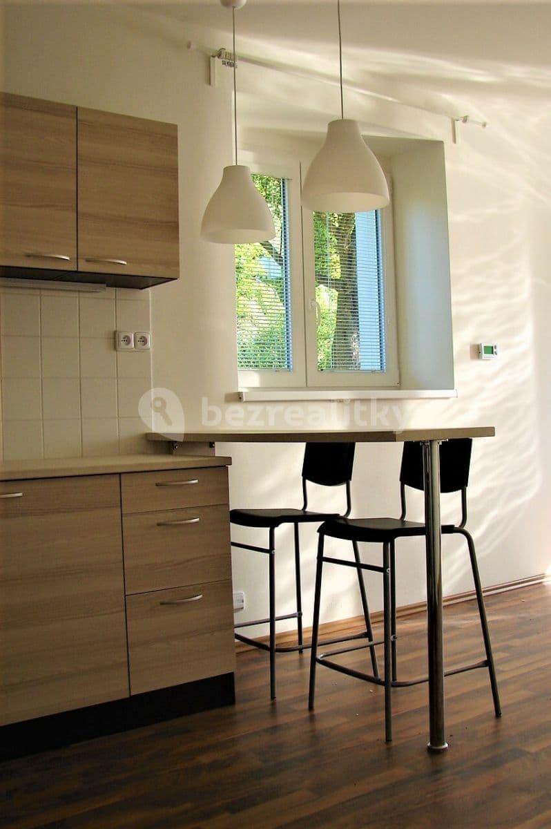 Pronájem bytu 1+kk 33 m², Nad Zámečkem, Praha, Praha Pronájem bytu 1+kk 33 m², Nad Zámečkem, Praha, Praha