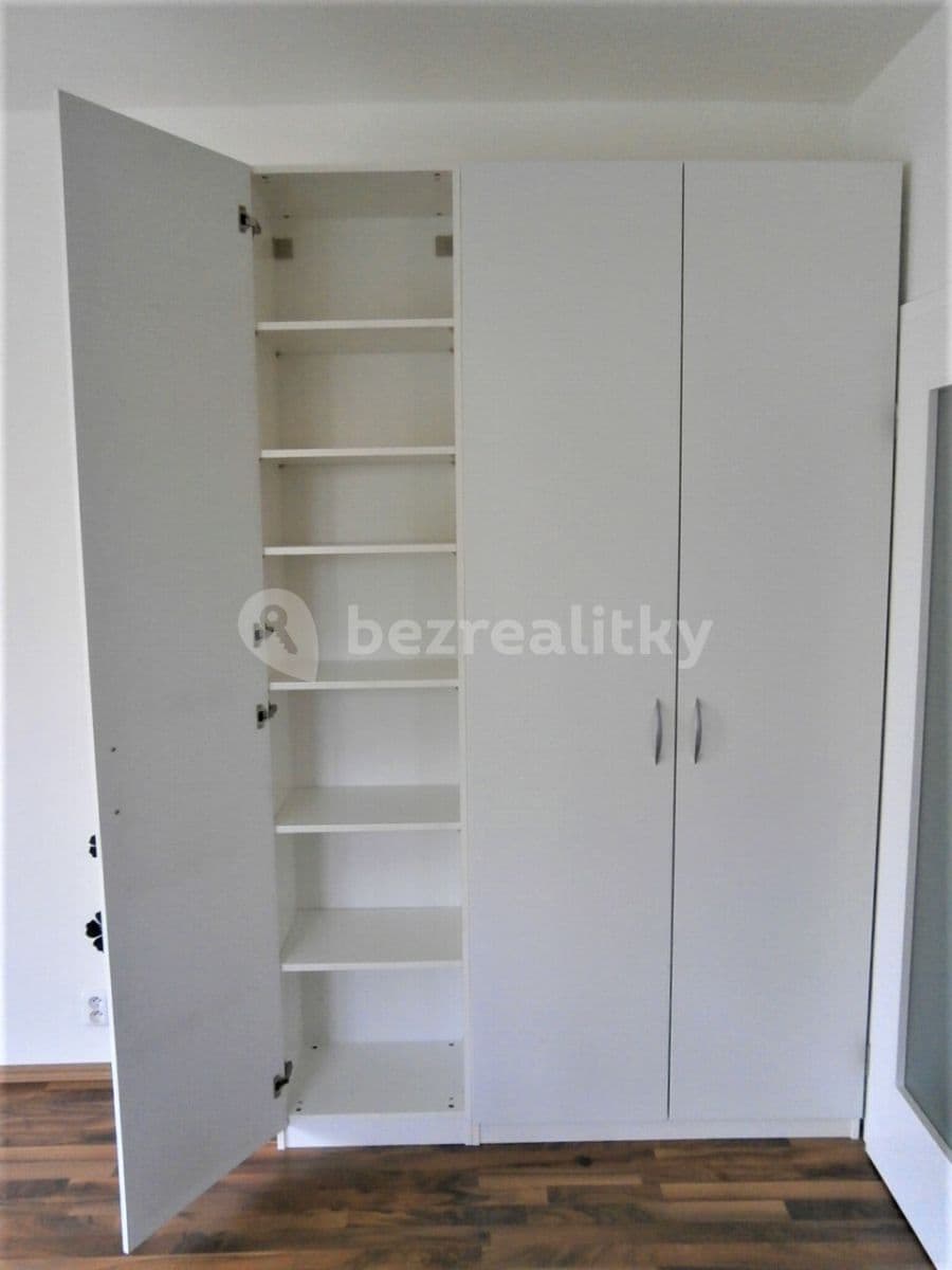 Pronájem bytu 1+kk 33 m², Nad Zámečkem, Praha, Praha Pronájem bytu 1+kk 33 m², Nad Zámečkem, Praha, Praha