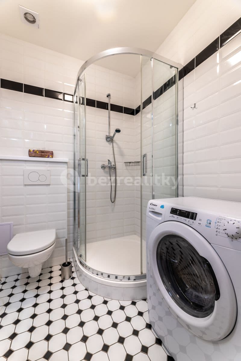 Pronájem bytu 1+kk 28 m², Revoluční, Praha, Praha Pronájem bytu 1+kk 28 m², Revoluční, Praha, Praha