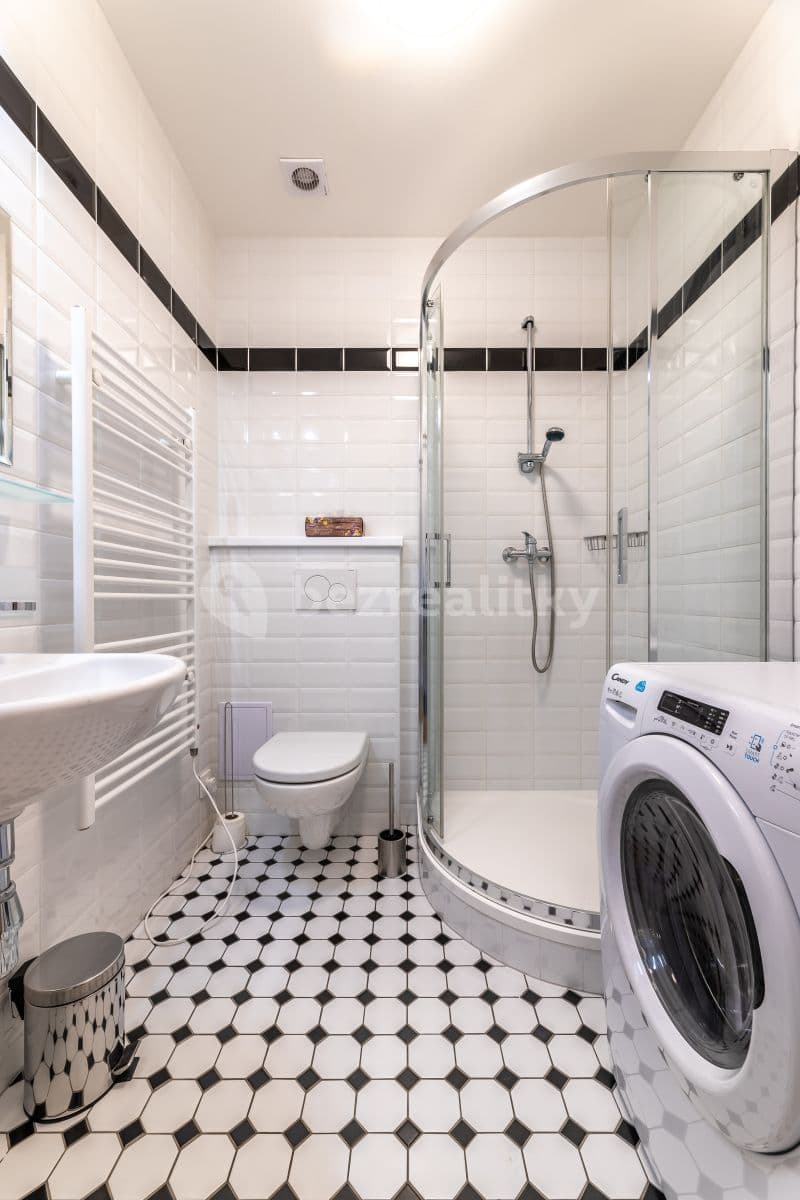 Pronájem bytu 1+kk 28 m², Revoluční, Praha, Praha Pronájem bytu 1+kk 28 m², Revoluční, Praha, Praha