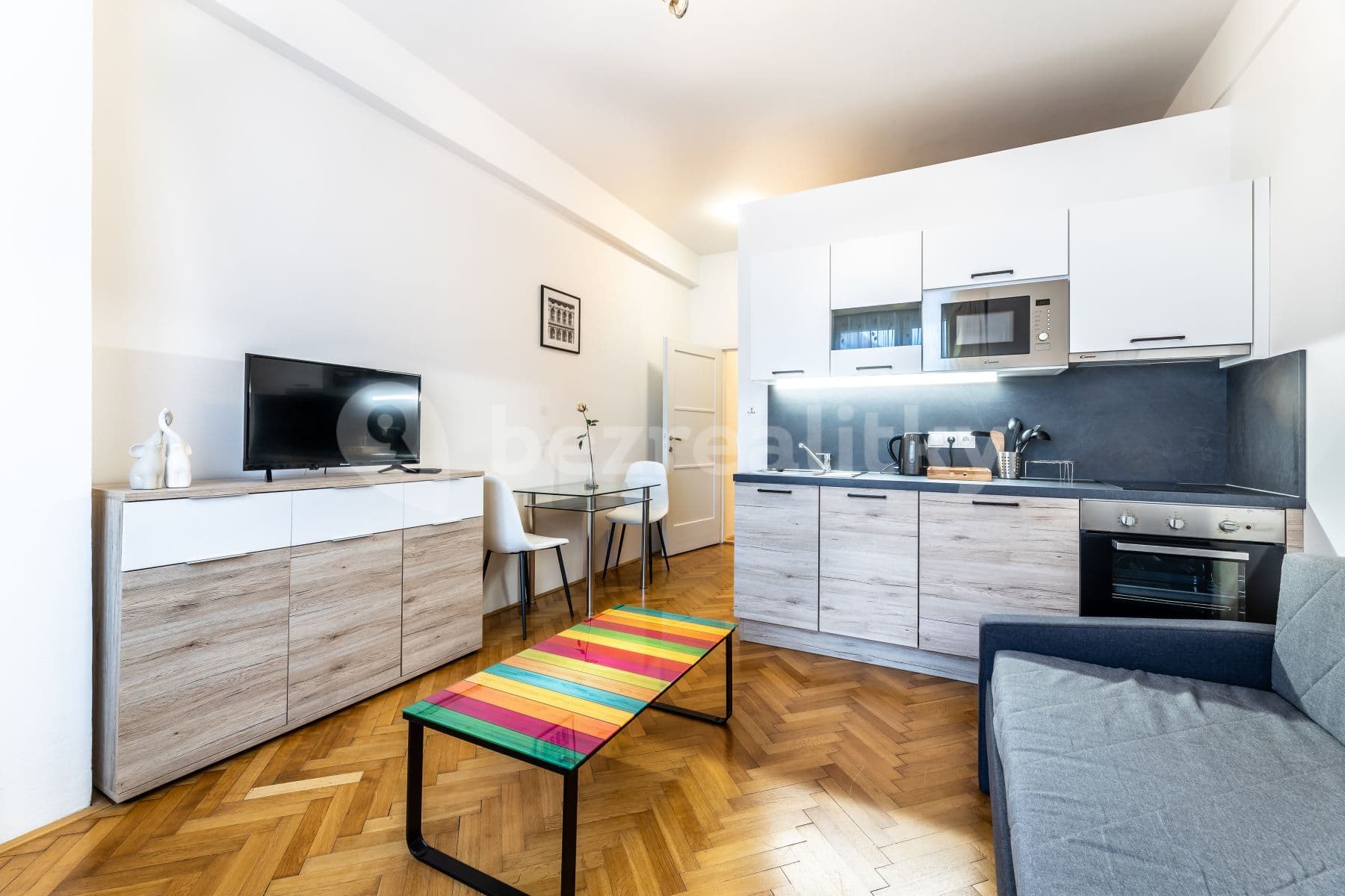 Pronájem bytu 1+kk 28 m², Revoluční, Praha, Praha Pronájem bytu 1+kk 28 m², Revoluční, Praha, Praha