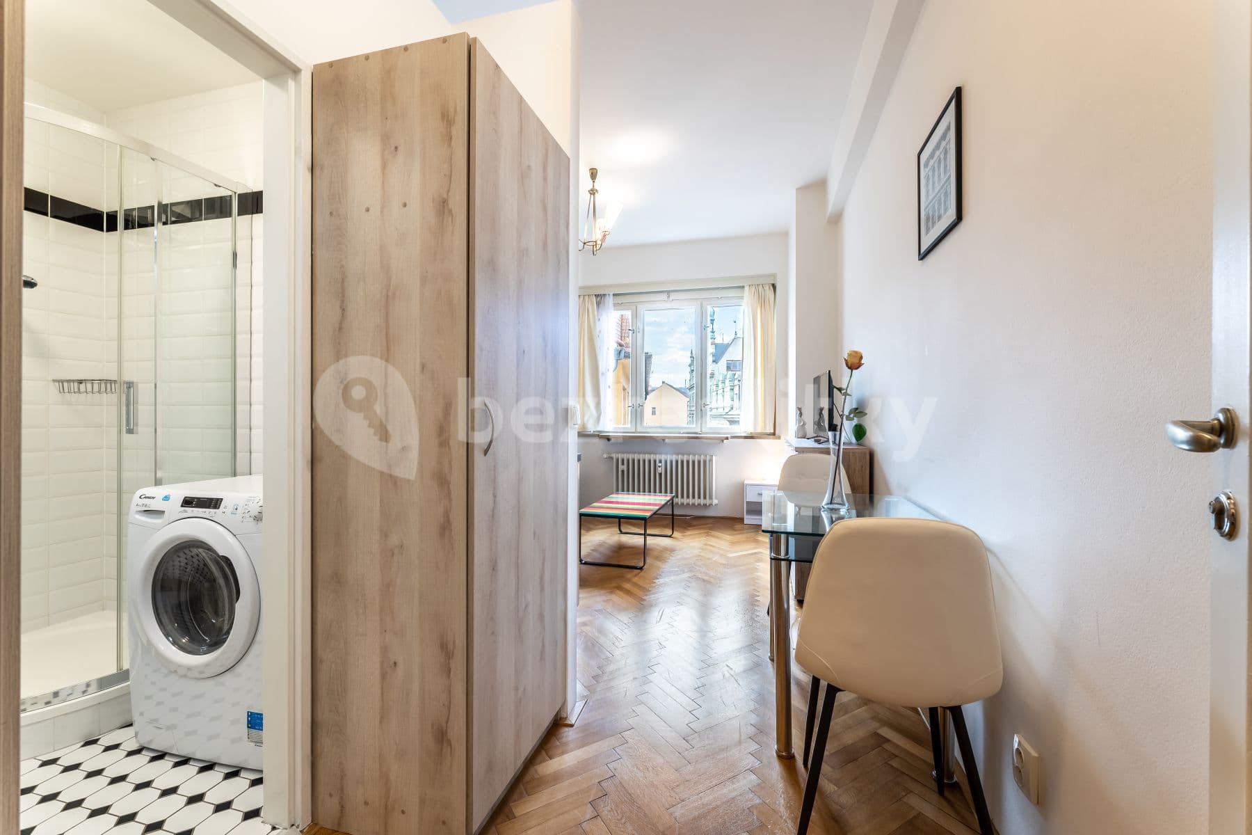Pronájem bytu 1+kk 28 m², Revoluční, Praha, Praha Pronájem bytu 1+kk 28 m², Revoluční, Praha, Praha
