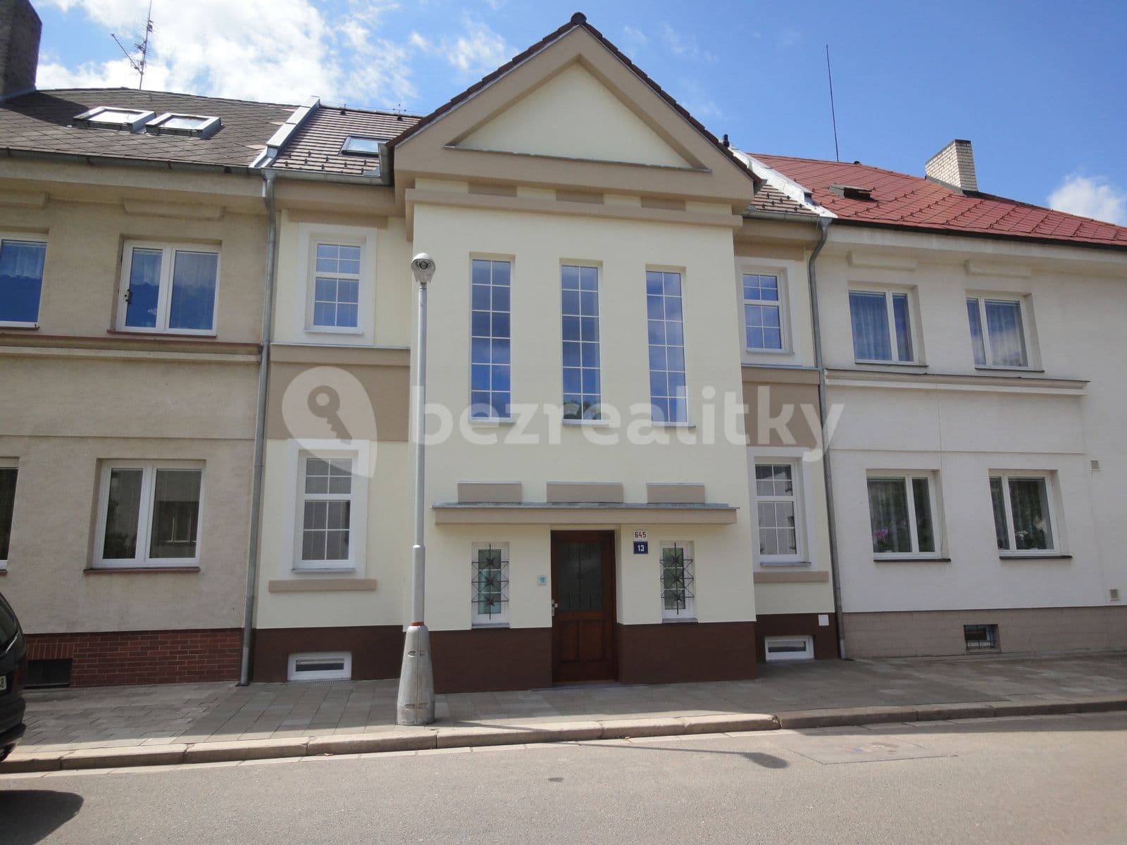 Pronájem bytu 1+kk 34 m², Albertova, Hradec Králové, Královéhradecký kraj Pronájem bytu 1+kk 34 m², Albertova, Hradec Králové, Královéhradecký kraj