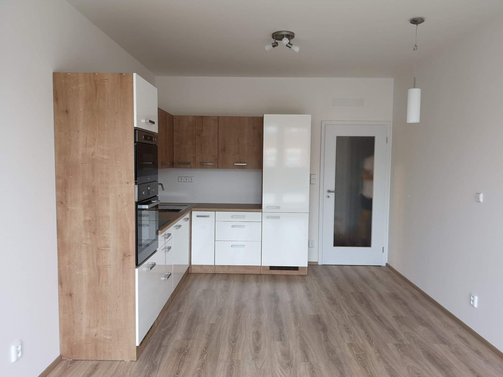 Pronájem bytu 2+kk 49 m², Vídeňská, Brno, Jihomoravský kraj Pronájem bytu 2+kk 49 m², Vídeňská, Brno, Jihomoravský kraj