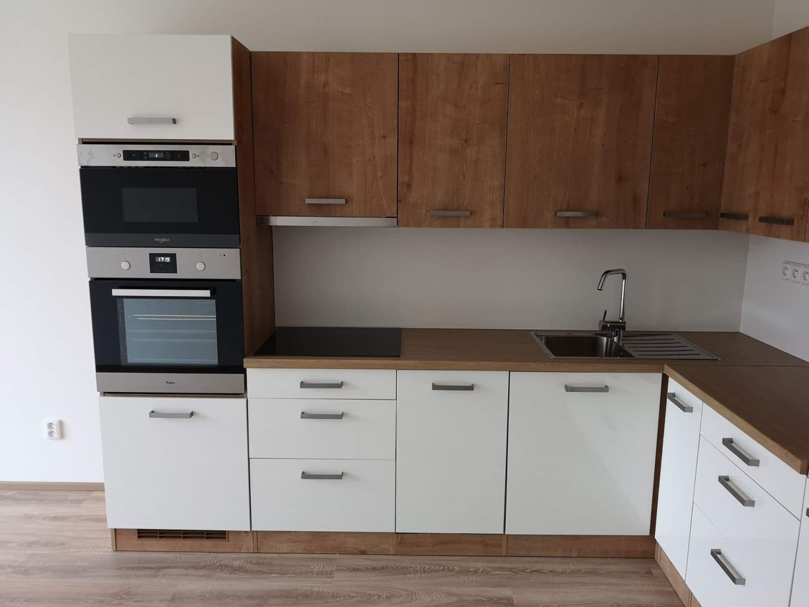 Pronájem bytu 2+kk 49 m², Vídeňská, Brno, Jihomoravský kraj Pronájem bytu 2+kk 49 m², Vídeňská, Brno, Jihomoravský kraj