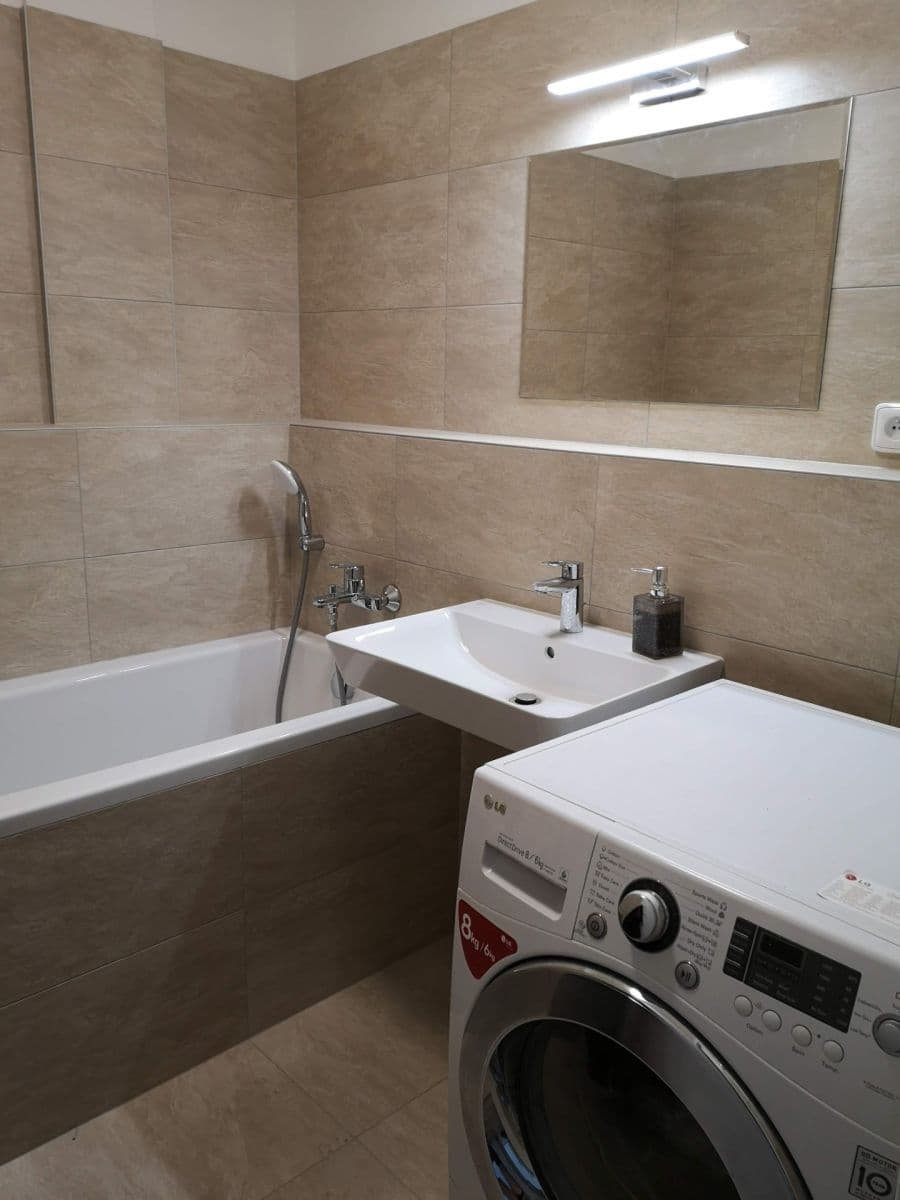 Pronájem bytu 2+kk 49 m², Vídeňská, Brno, Jihomoravský kraj Pronájem bytu 2+kk 49 m², Vídeňská, Brno, Jihomoravský kraj