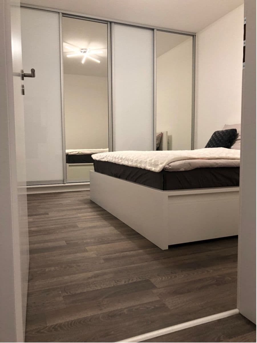 Pronájem bytu 2+kk 61 m², Zvěřinova, Praha, Praha Pronájem bytu 2+kk 61 m², Zvěřinova, Praha, Praha