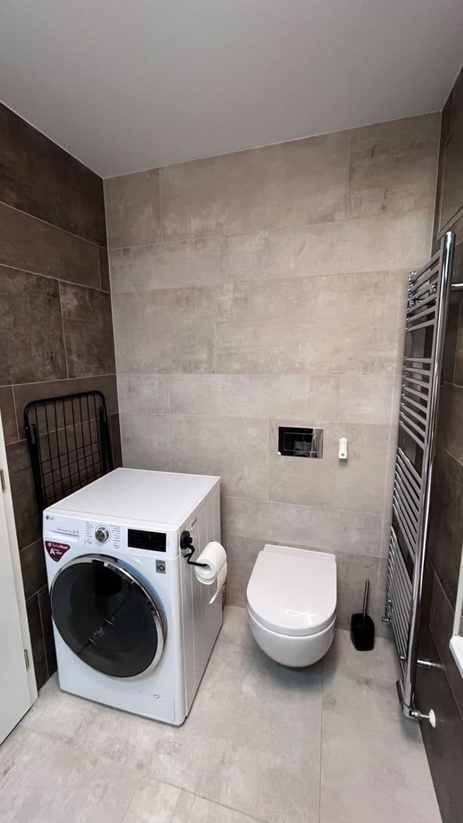 Pronájem bytu 2+kk 61 m², Zvěřinova, Praha, Praha Pronájem bytu 2+kk 61 m², Zvěřinova, Praha, Praha