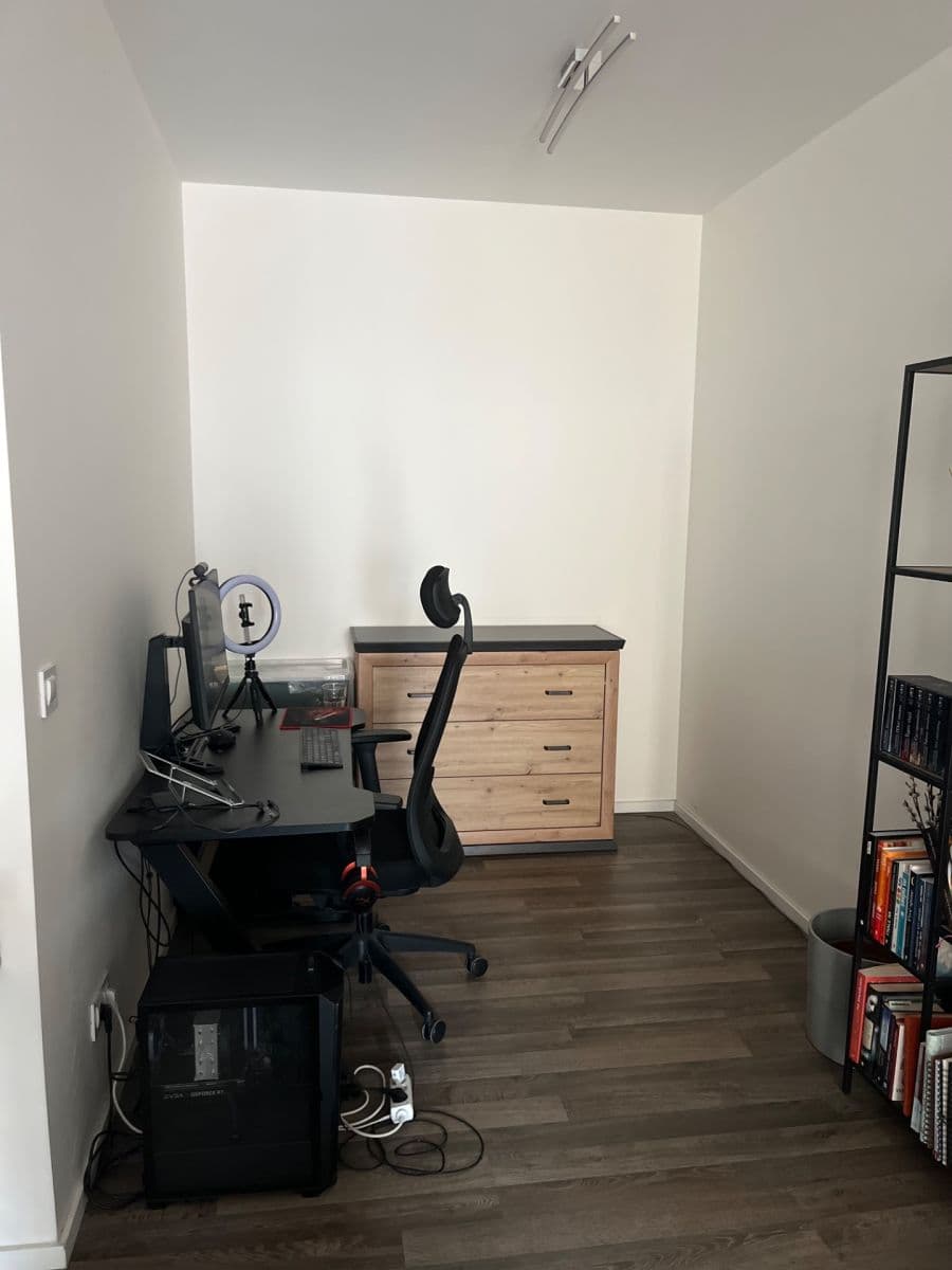 Pronájem bytu 2+kk 61 m², Zvěřinova, Praha, Praha Pronájem bytu 2+kk 61 m², Zvěřinova, Praha, Praha