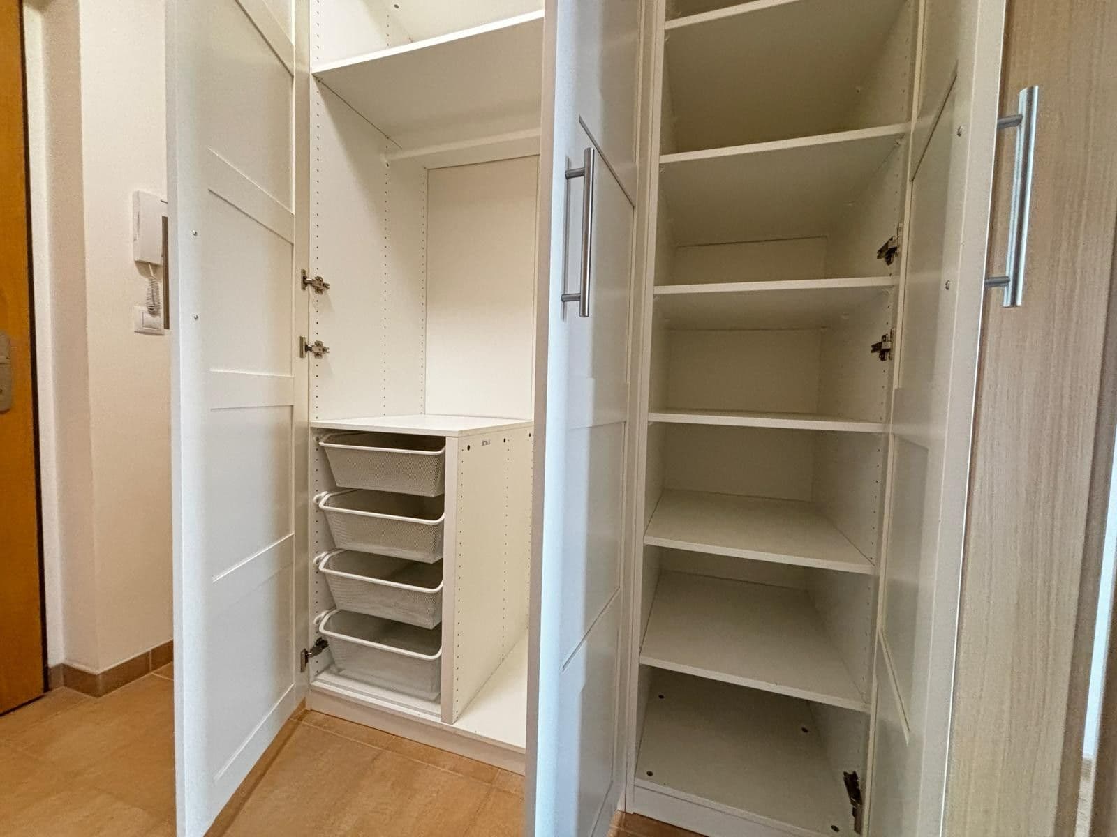 Pronájem bytu 1+kk 36 m², Tovární, Čelákovice, Středočeský kraj Pronájem bytu 1+kk 36 m², Tovární, Čelákovice, Středočeský kraj