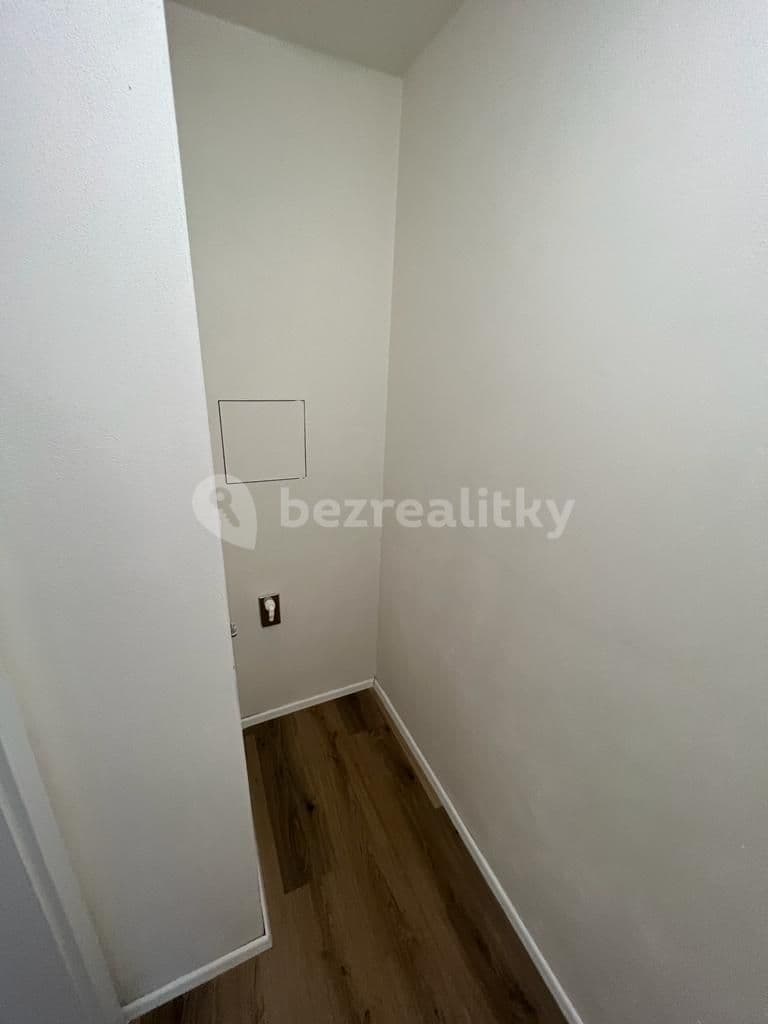 Pronájem bytu 1+kk 31 m², Spolková, Brno, Jihomoravský kraj Pronájem bytu 1+kk 31 m², Spolková, Brno, Jihomoravský kraj