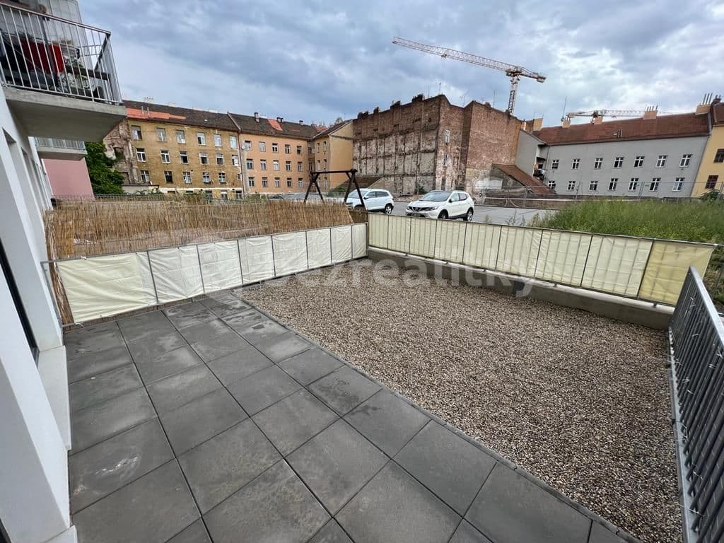 Pronájem bytu 1+kk 31 m², Spolková, Brno, Jihomoravský kraj Pronájem bytu 1+kk 31 m², Spolková, Brno, Jihomoravský kraj