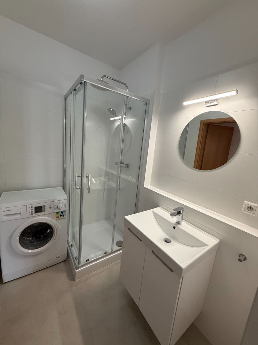 Pronájem bytu 2+kk 45 m², Neumannova, Praha, Praha Pronájem bytu 2+kk 45 m², Neumannova, Praha, Praha