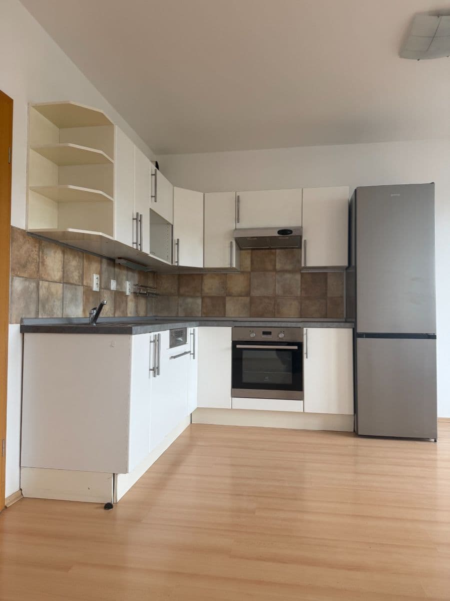 Pronájem bytu 2+kk 45 m², Neumannova, Praha, Praha Pronájem bytu 2+kk 45 m², Neumannova, Praha, Praha