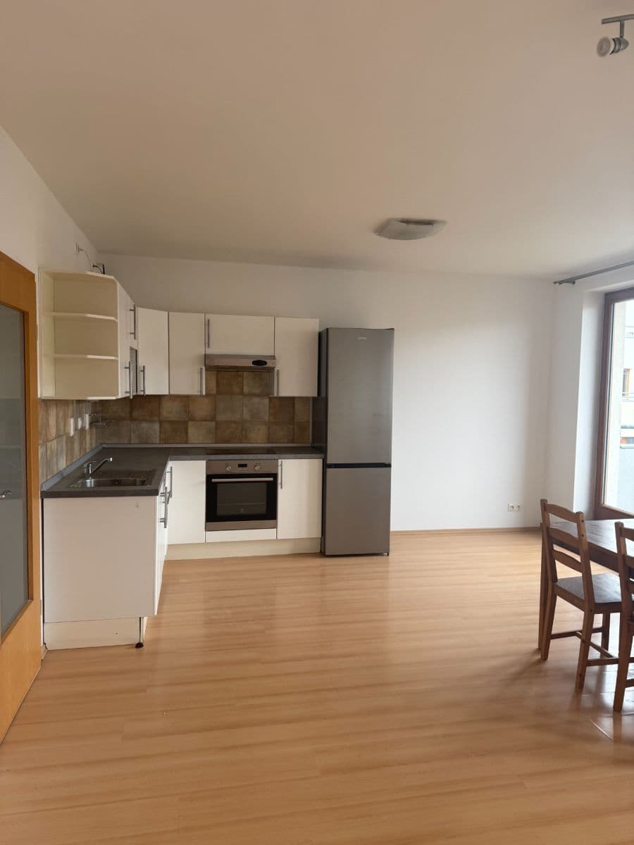 Pronájem bytu 2+kk 45 m², Neumannova, Praha, Praha Pronájem bytu 2+kk 45 m², Neumannova, Praha, Praha