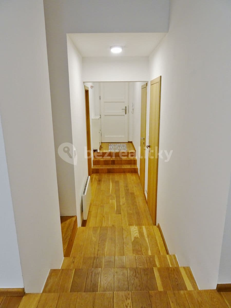 Pronájem bytu 1+kk 43 m², U Studánky, Praha, Praha Pronájem bytu 1+kk 43 m², U Studánky, Praha, Praha