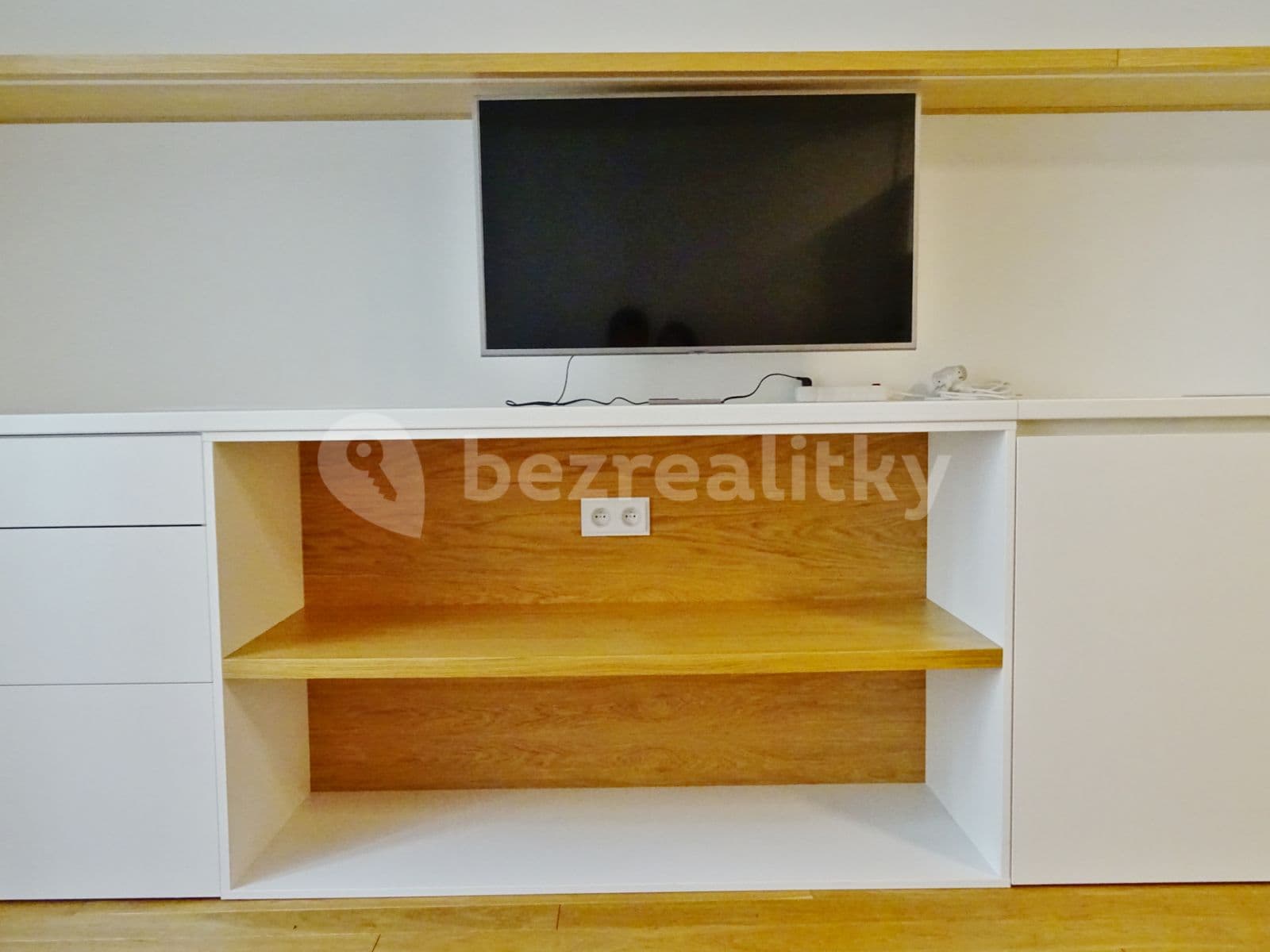 Pronájem bytu 1+kk 43 m², U Studánky, Praha, Praha Pronájem bytu 1+kk 43 m², U Studánky, Praha, Praha