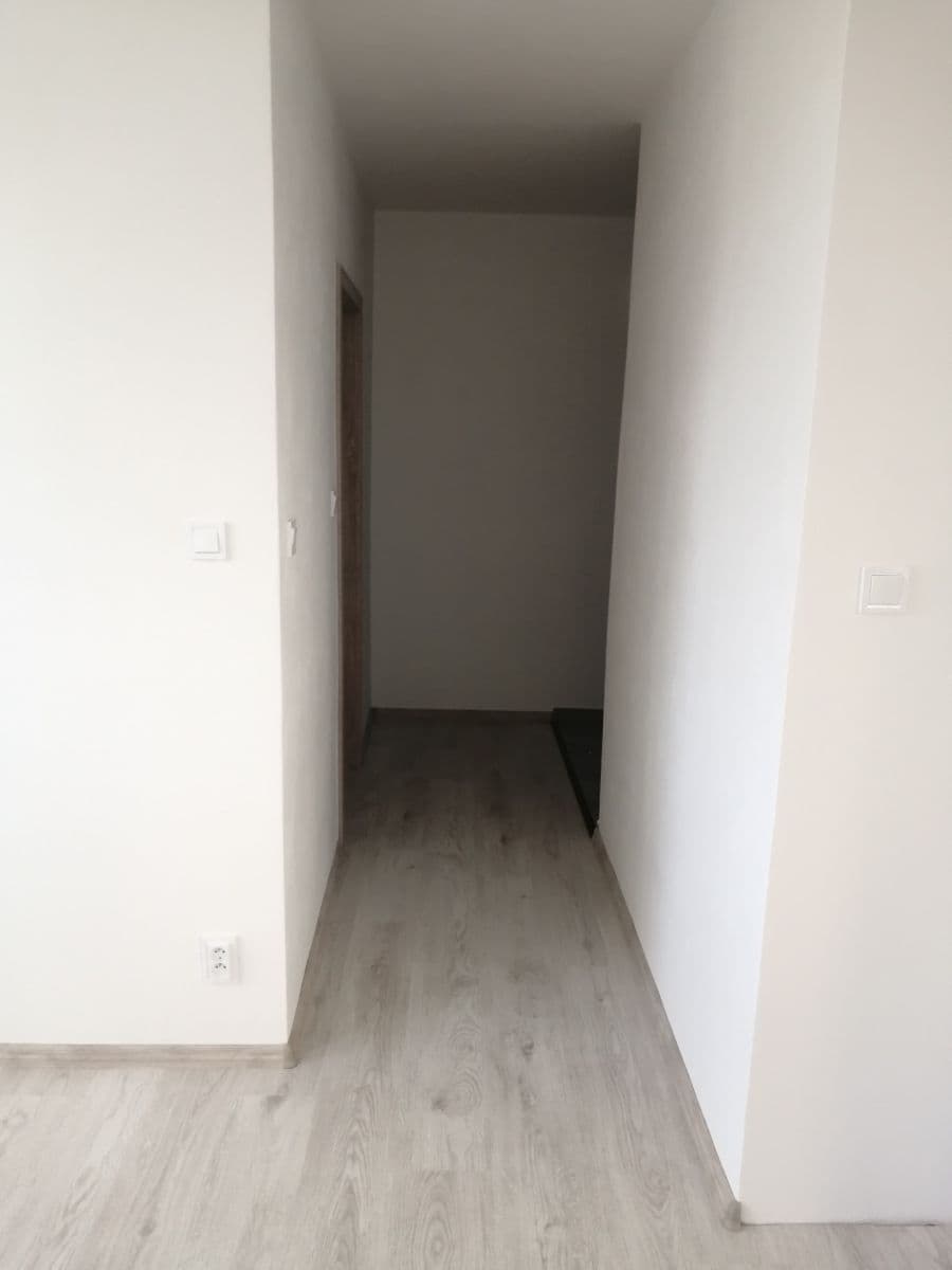 Pronájem bytu 2+kk 49 m², U Školy, Příbram, Středočeský kraj Pronájem bytu 2+kk 49 m², U Školy, Příbram, Středočeský kraj