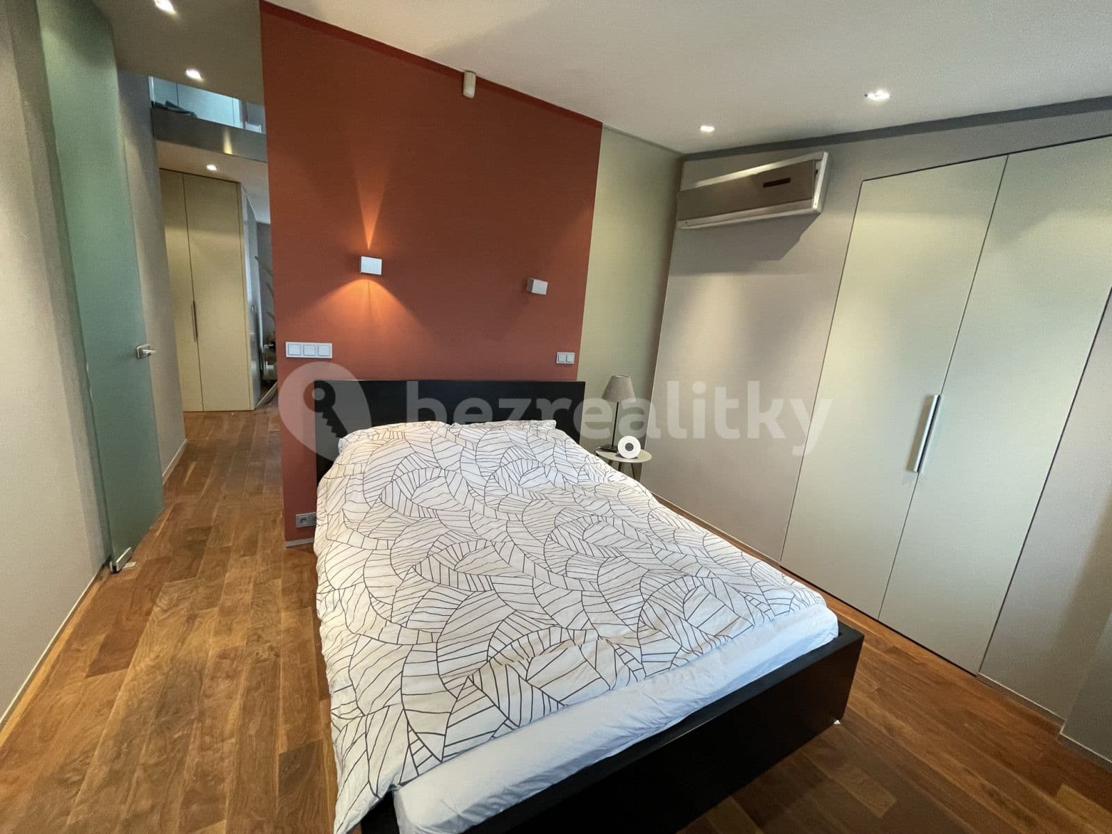 Pronájem bytu 3+1 94 m², Krakovská, Praha, Praha Pronájem bytu 3+1 94 m², Krakovská, Praha, Praha