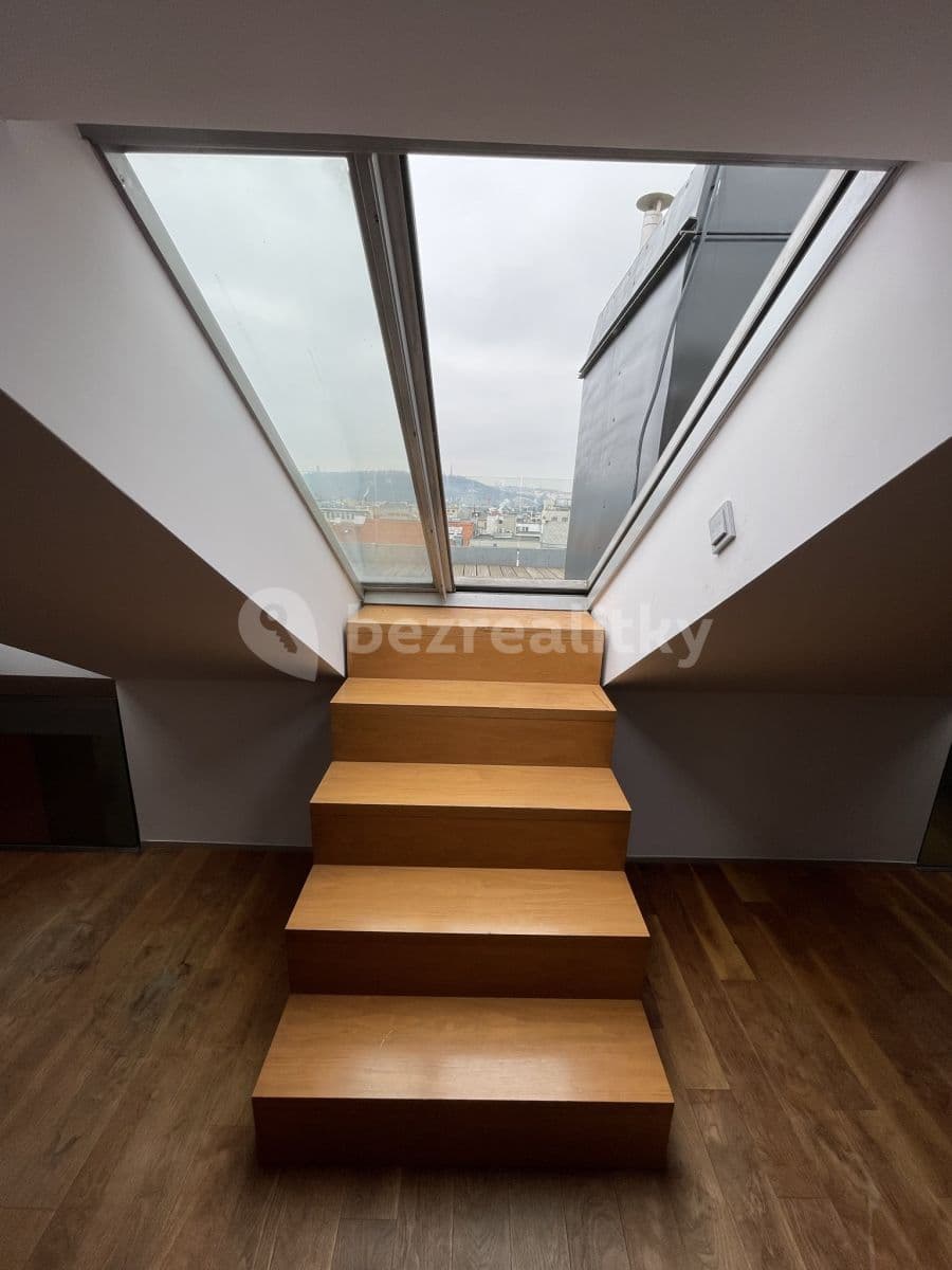 Pronájem bytu 3+1 94 m², Krakovská, Praha, Praha Pronájem bytu 3+1 94 m², Krakovská, Praha, Praha