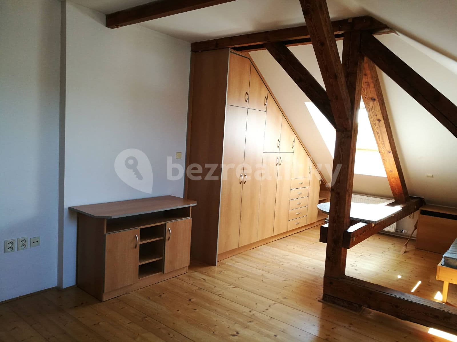 Pronájem bytu 1+kk 43 m², Hálkova, Pečky, Středočeský kraj Pronájem bytu 1+kk 43 m², Hálkova, Pečky, Středočeský kraj